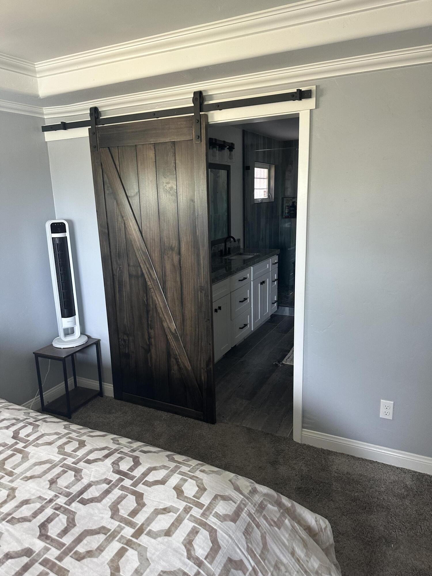 1341 Hillcrest Dr. Dr, Lindsay, CA 93247