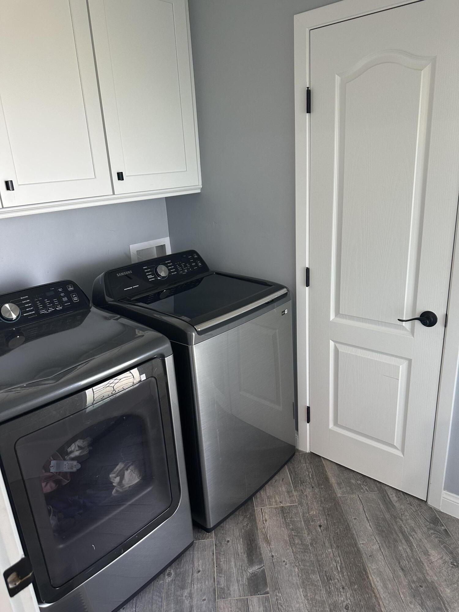 1341 Hillcrest Dr. Dr, Lindsay, CA 93247