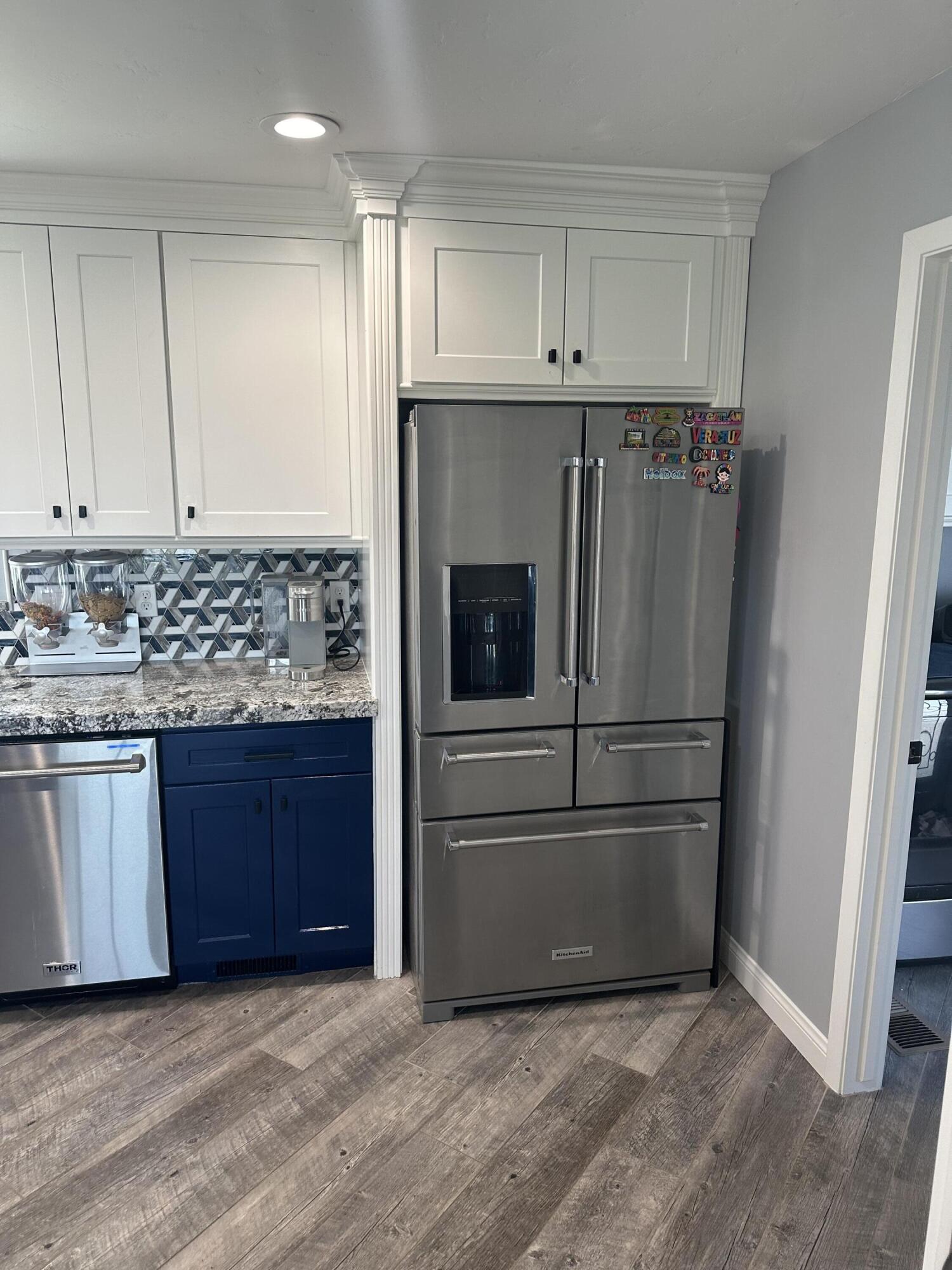 1341 Hillcrest Dr. Dr, Lindsay, CA 93247