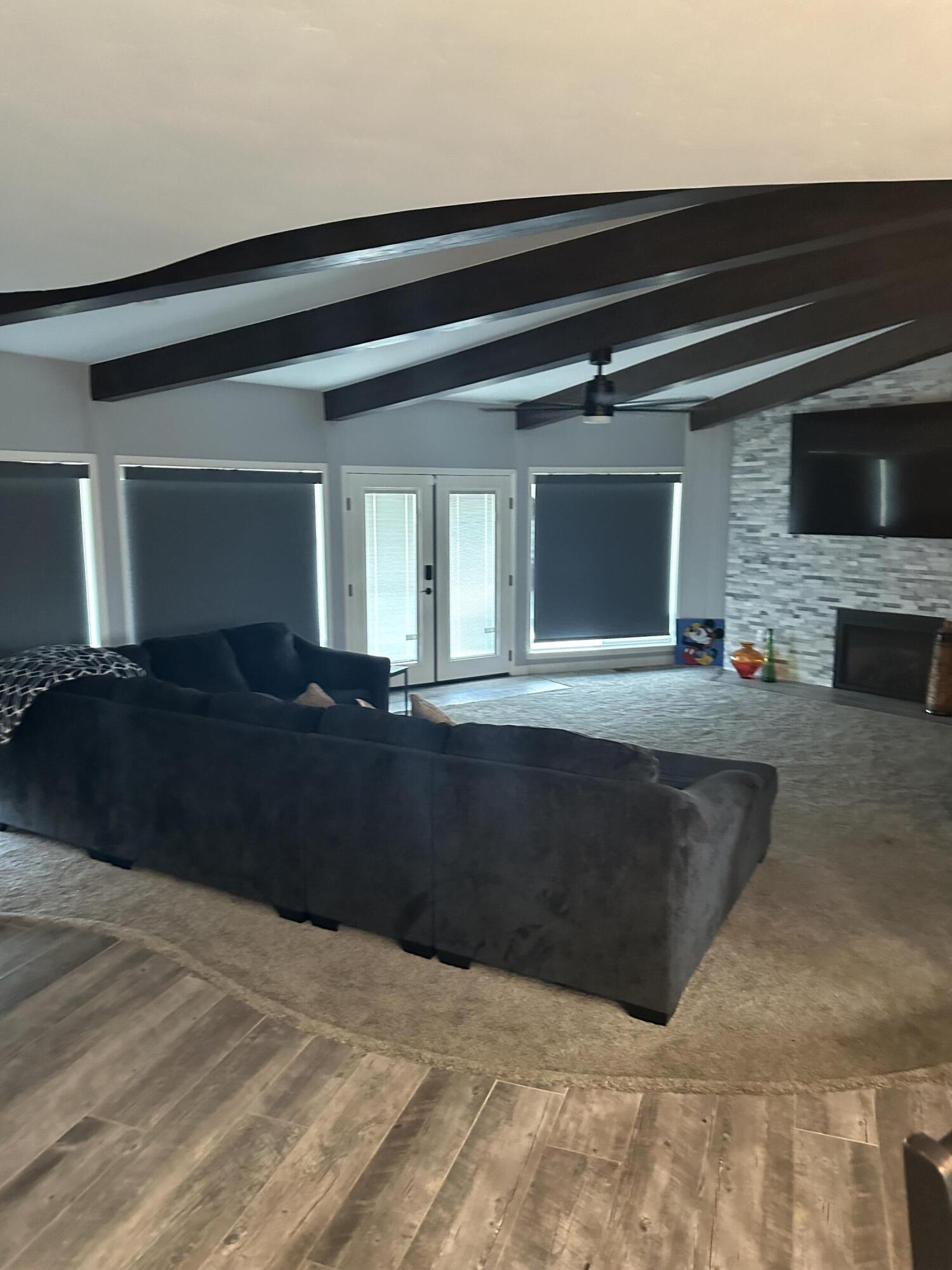 1341 Hillcrest Dr. Dr, Lindsay, CA 93247