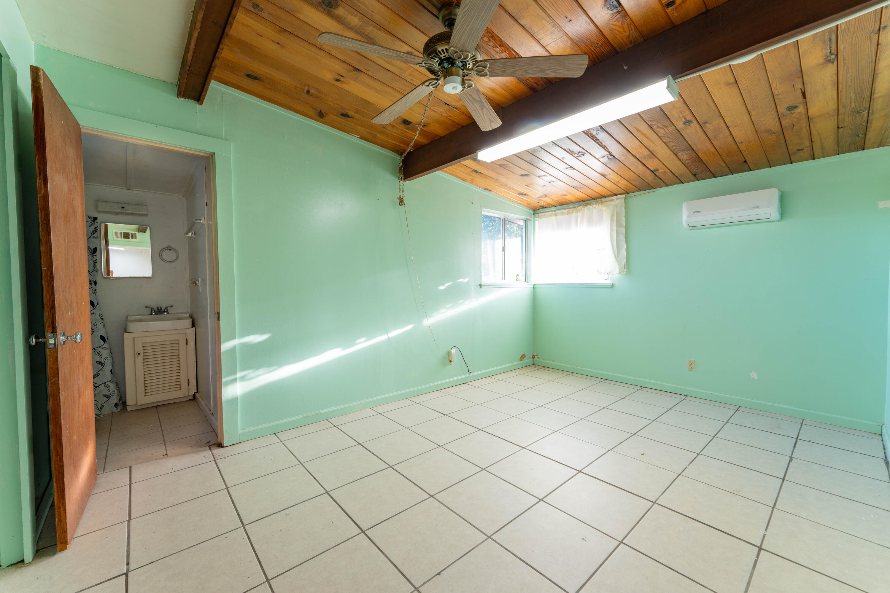 23529 Ave 56, Ducor, CA 93218