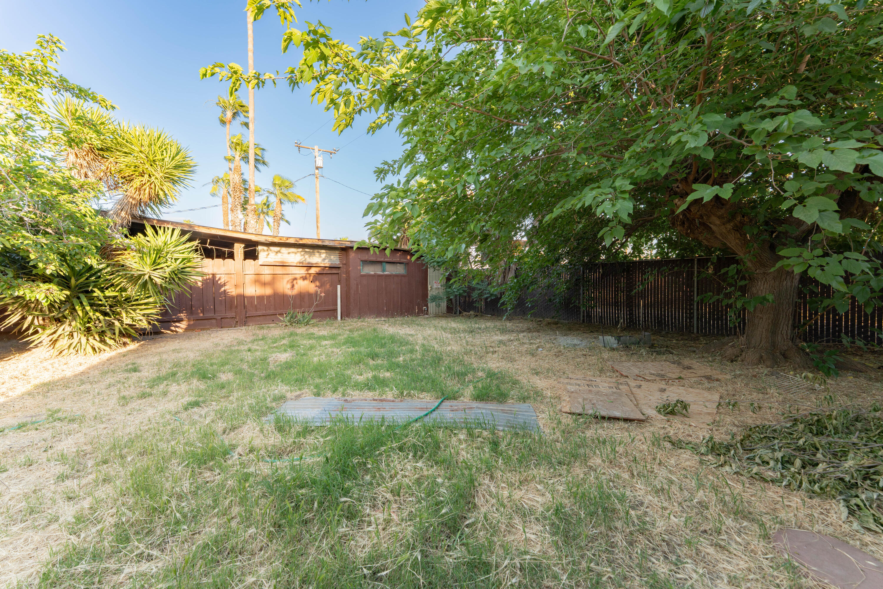 23529 Ave 56, Ducor, CA 93218