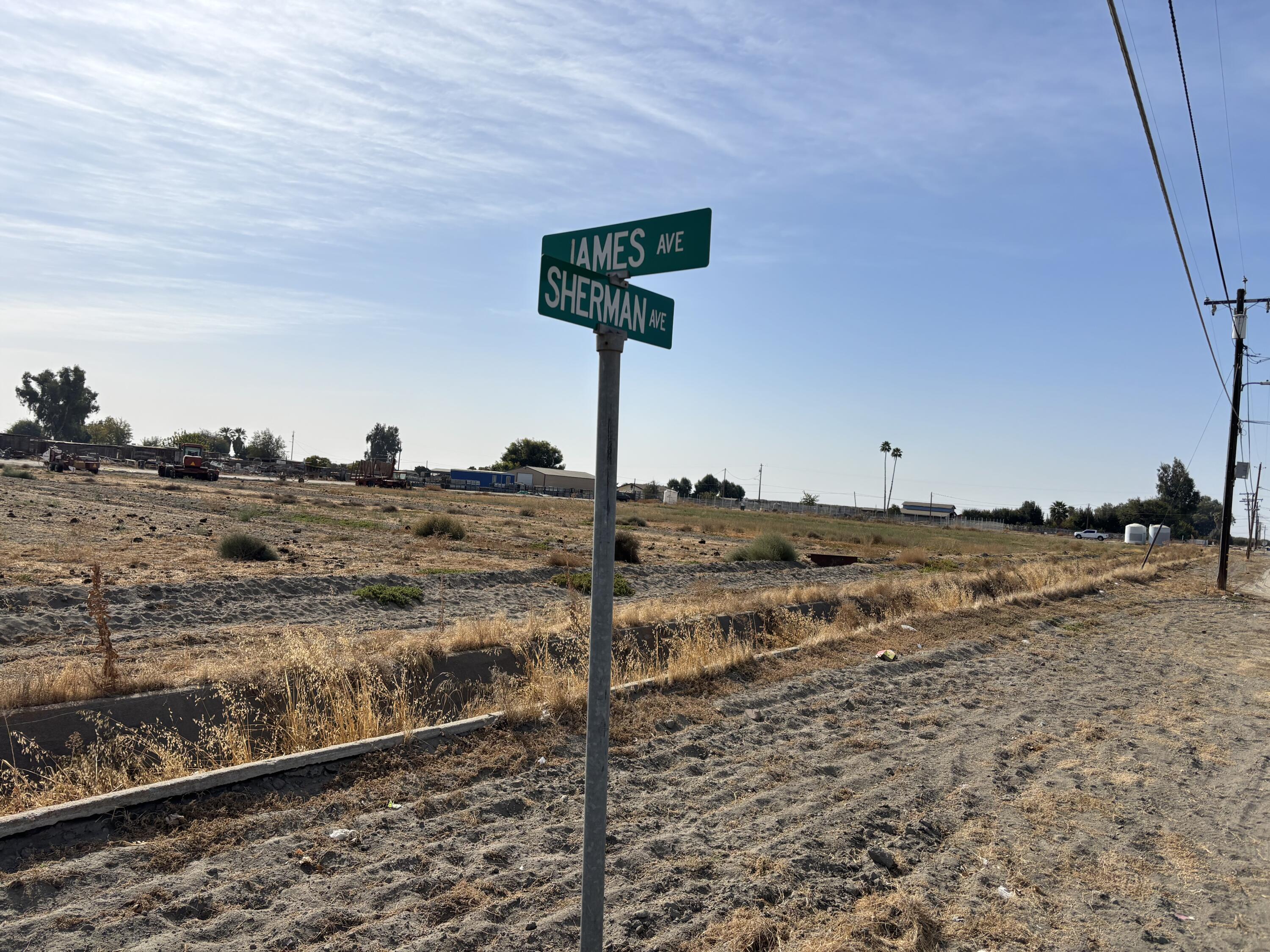 2744 Sherman Ave, Corcoran, CA 93212