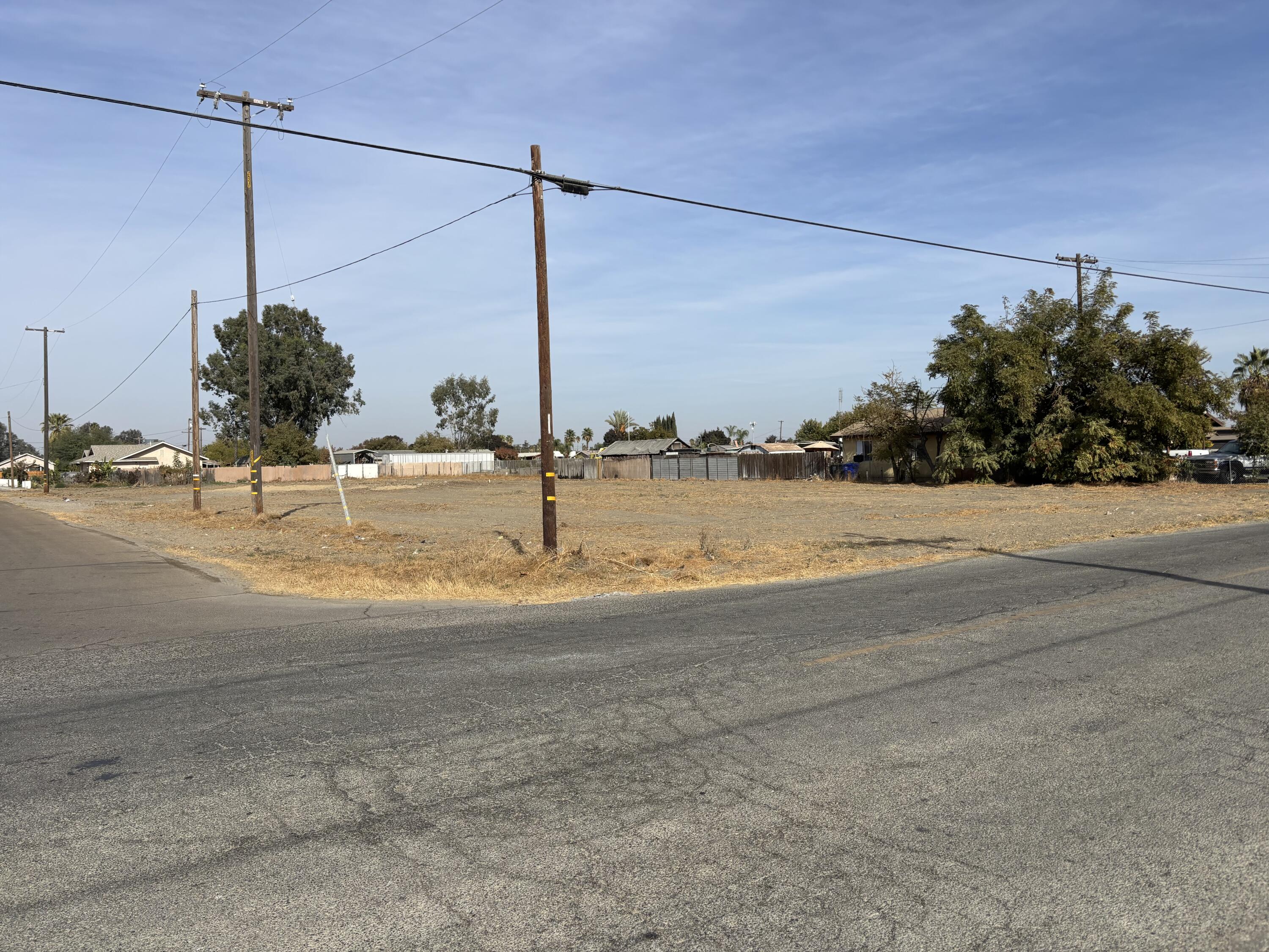 2744 Sherman Ave, Corcoran, CA 93212