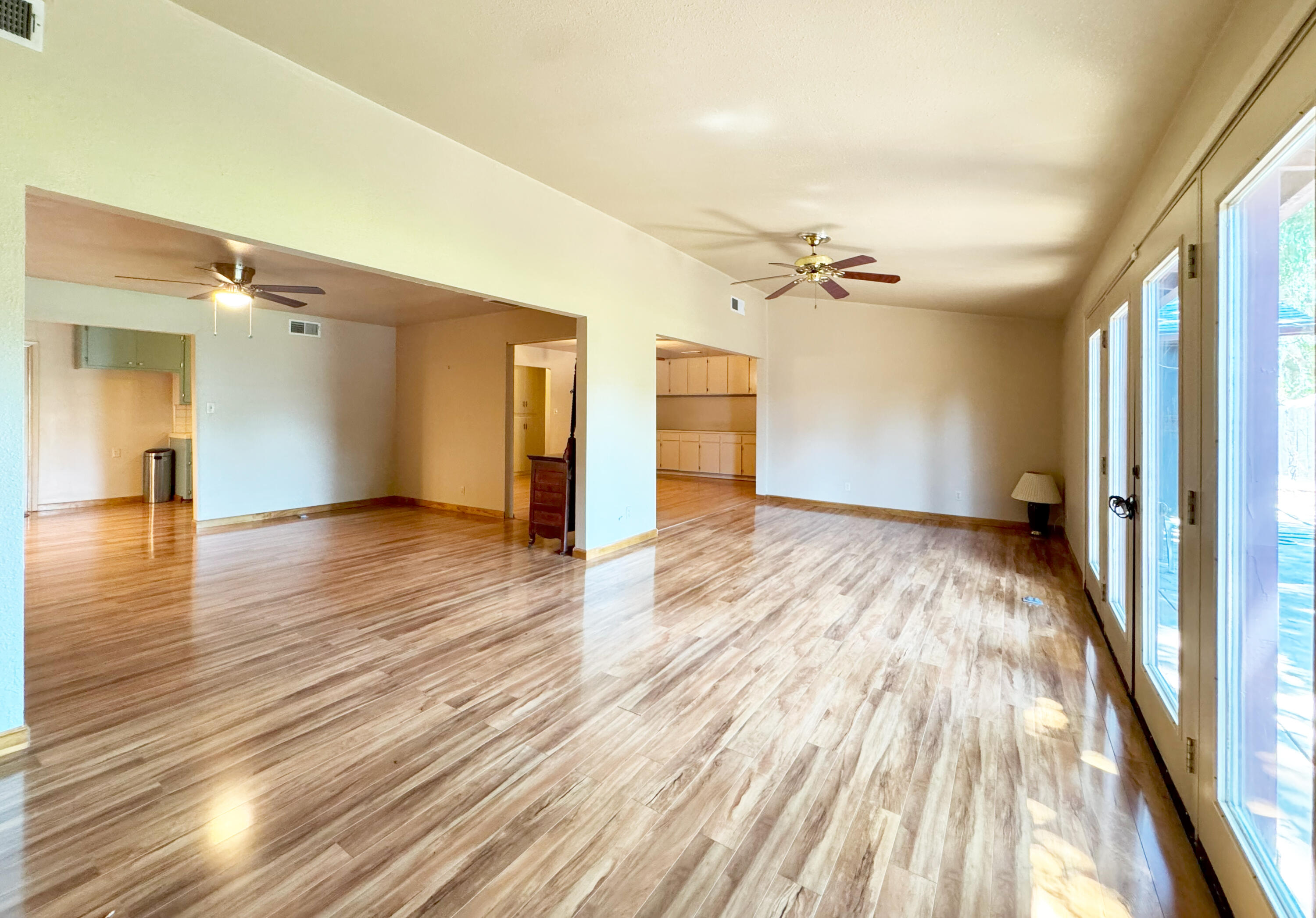 1041 Golden Gate Ave, Dos Palos, CA 93620