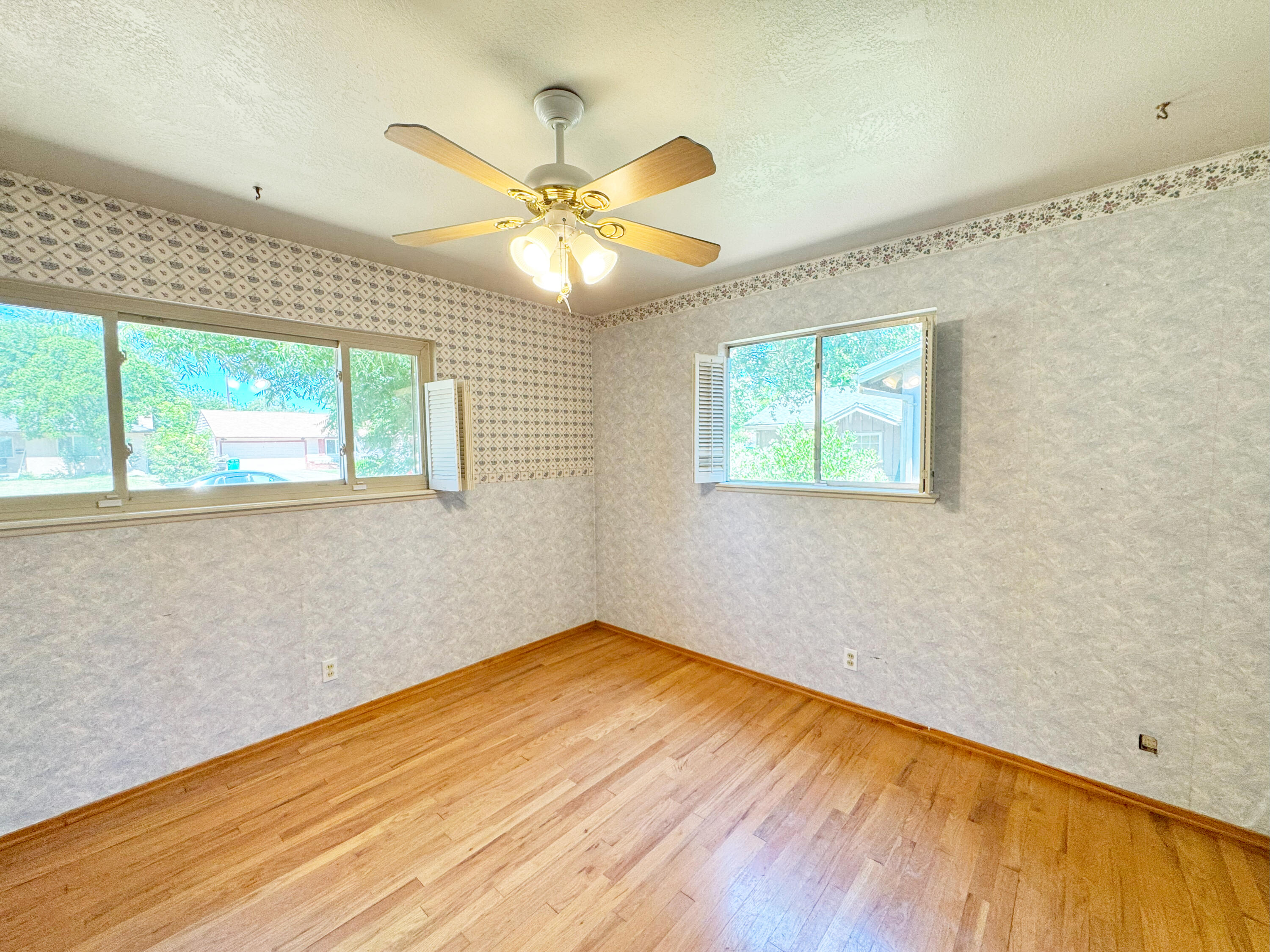 1041 Golden Gate Ave, Dos Palos, CA 93620