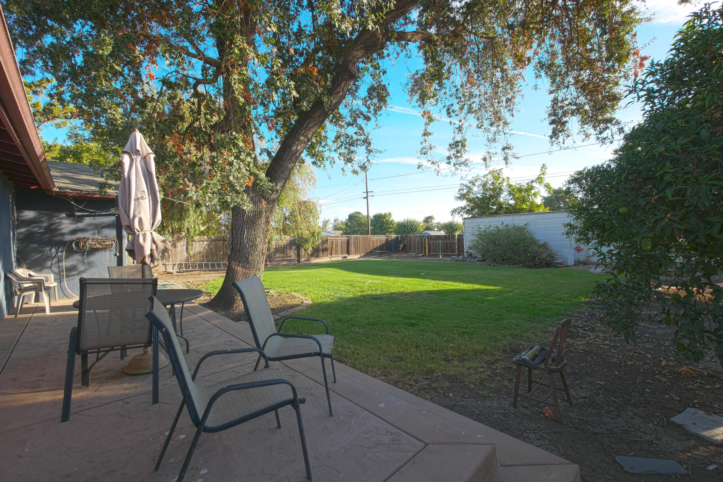 1041 Golden Gate Ave, Dos Palos, CA 93620