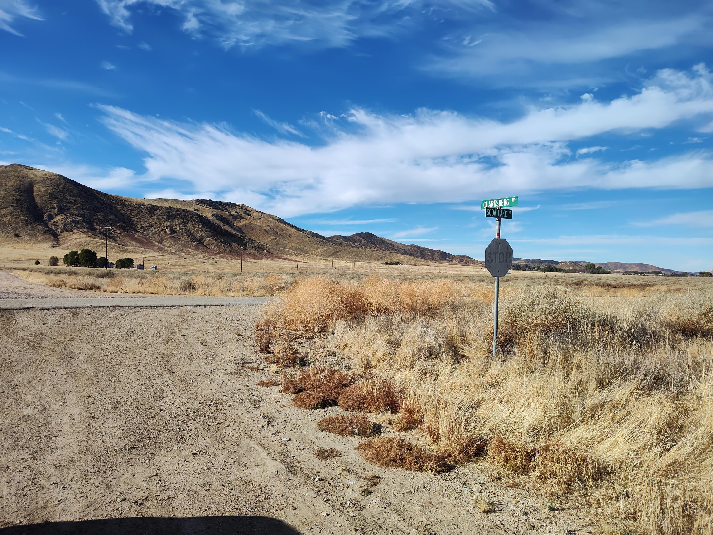 0000 College City, California Valley, CA 93453