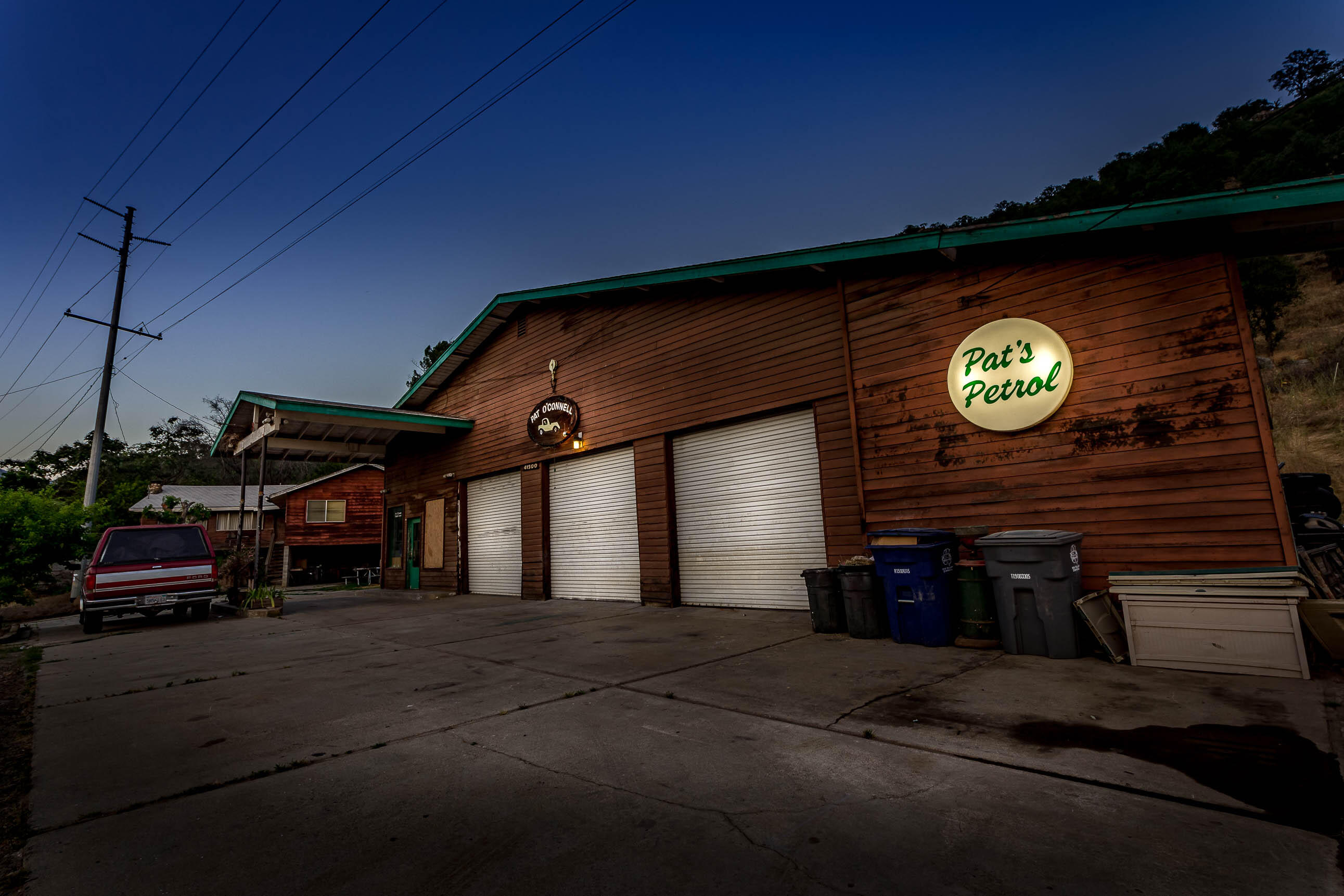 41518 Sierra Dr, Three Rivers, CA 93271