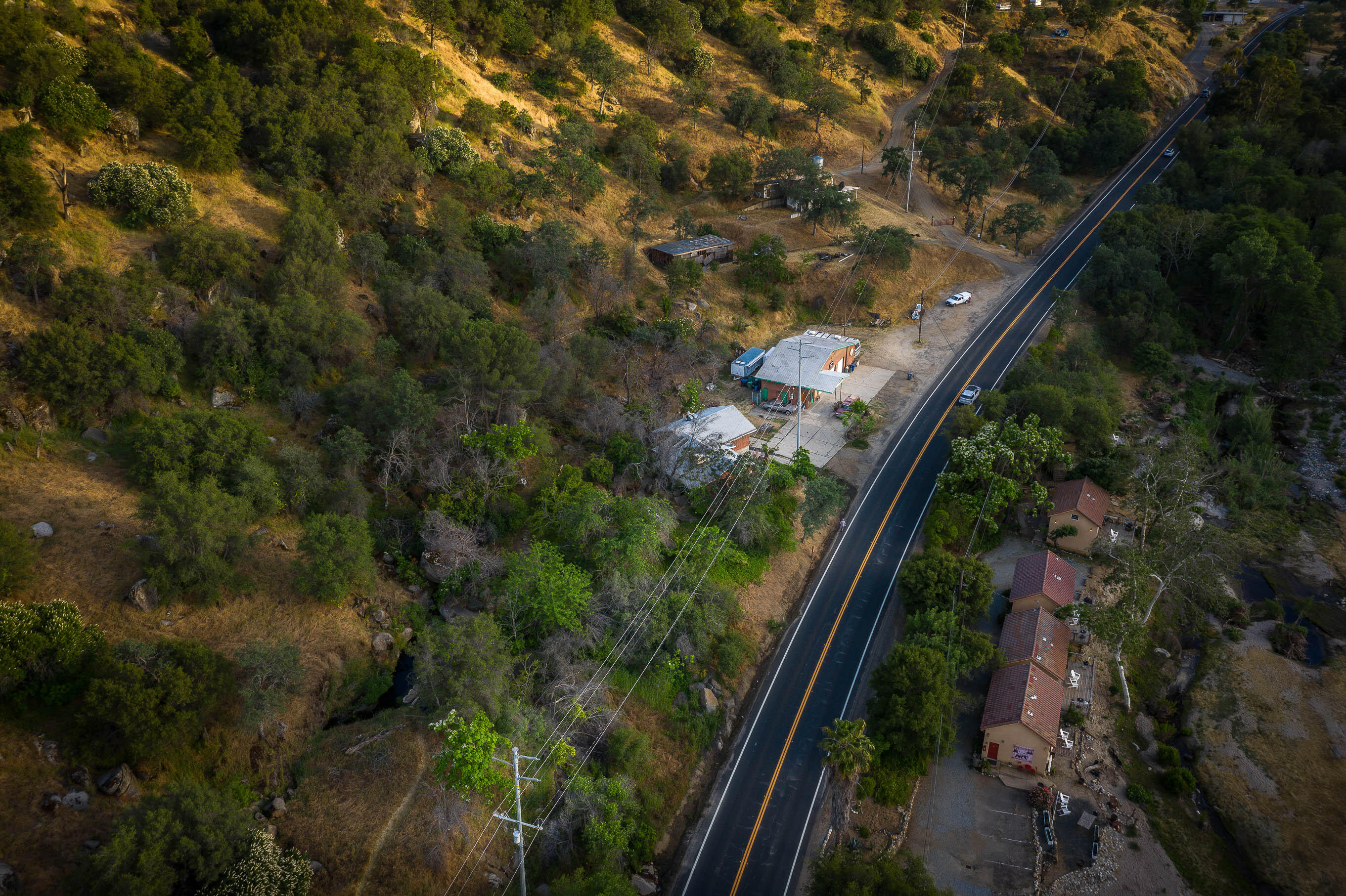 41518 Sierra Dr, Three Rivers, CA 93271