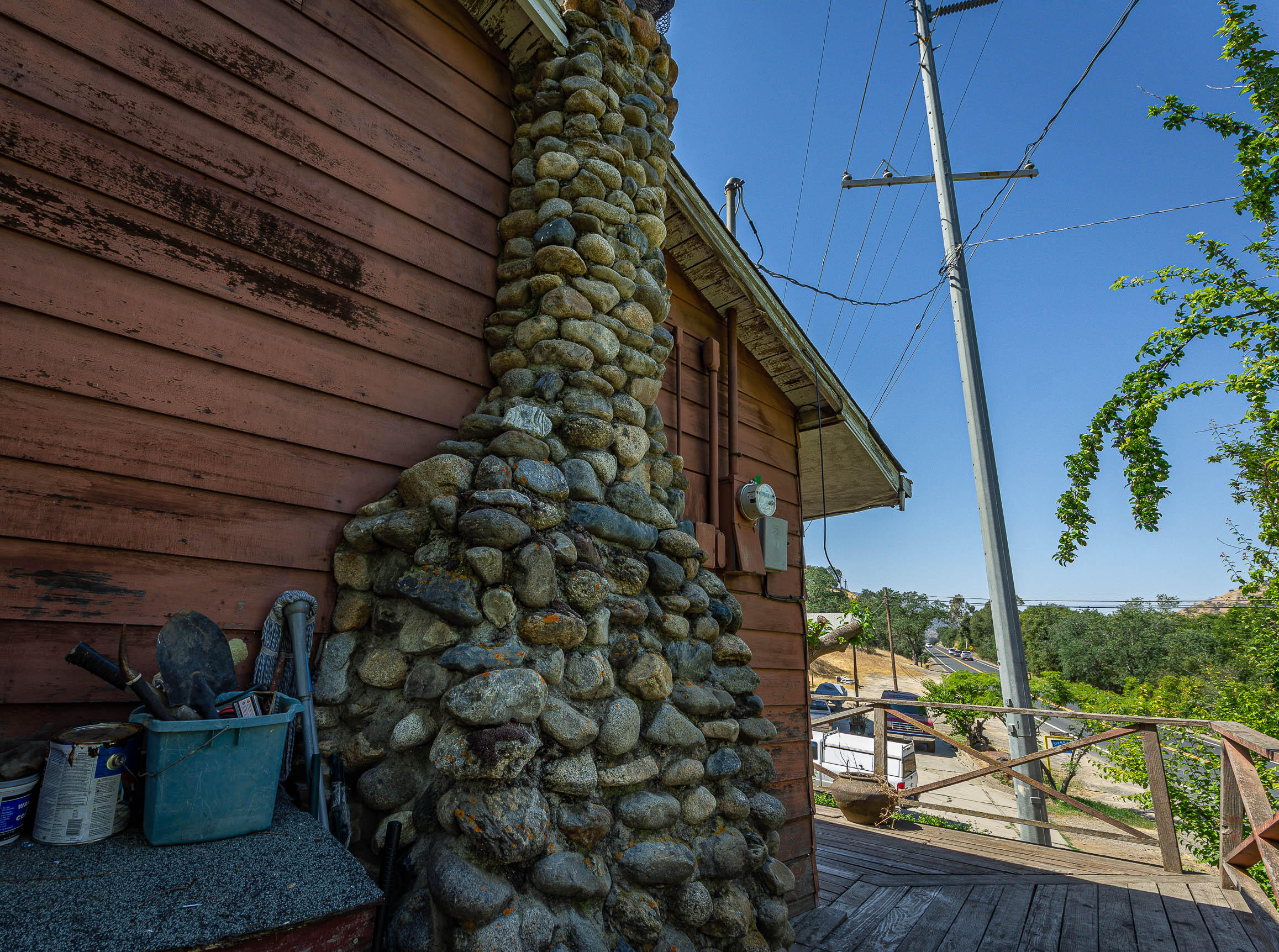 41518 Sierra Dr, Three Rivers, CA 93271