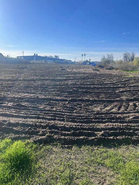 325 S S Park St St, Porterville, CA 93257