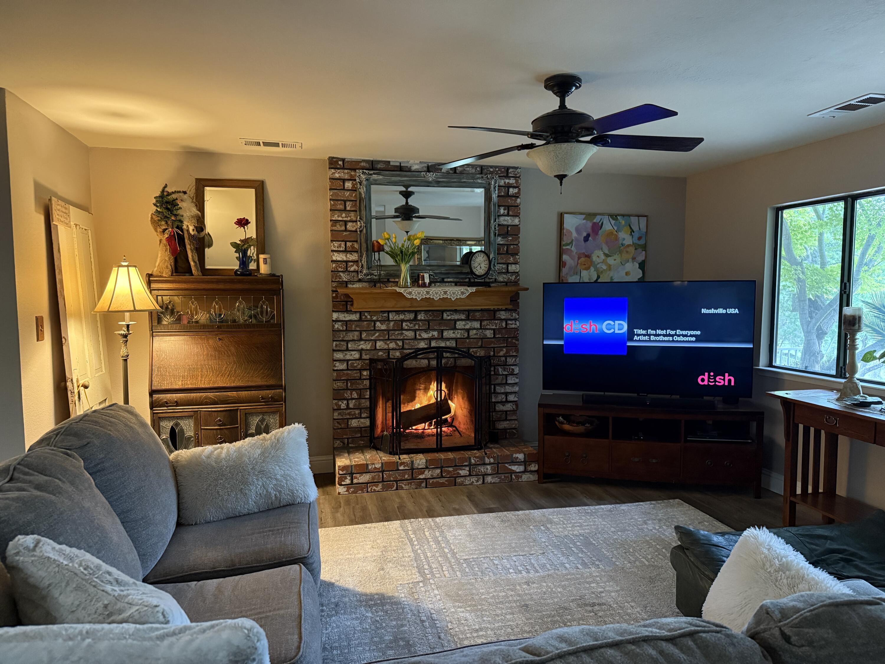 40820 Oak Ridge Dr, Three Rivers, CA 93271