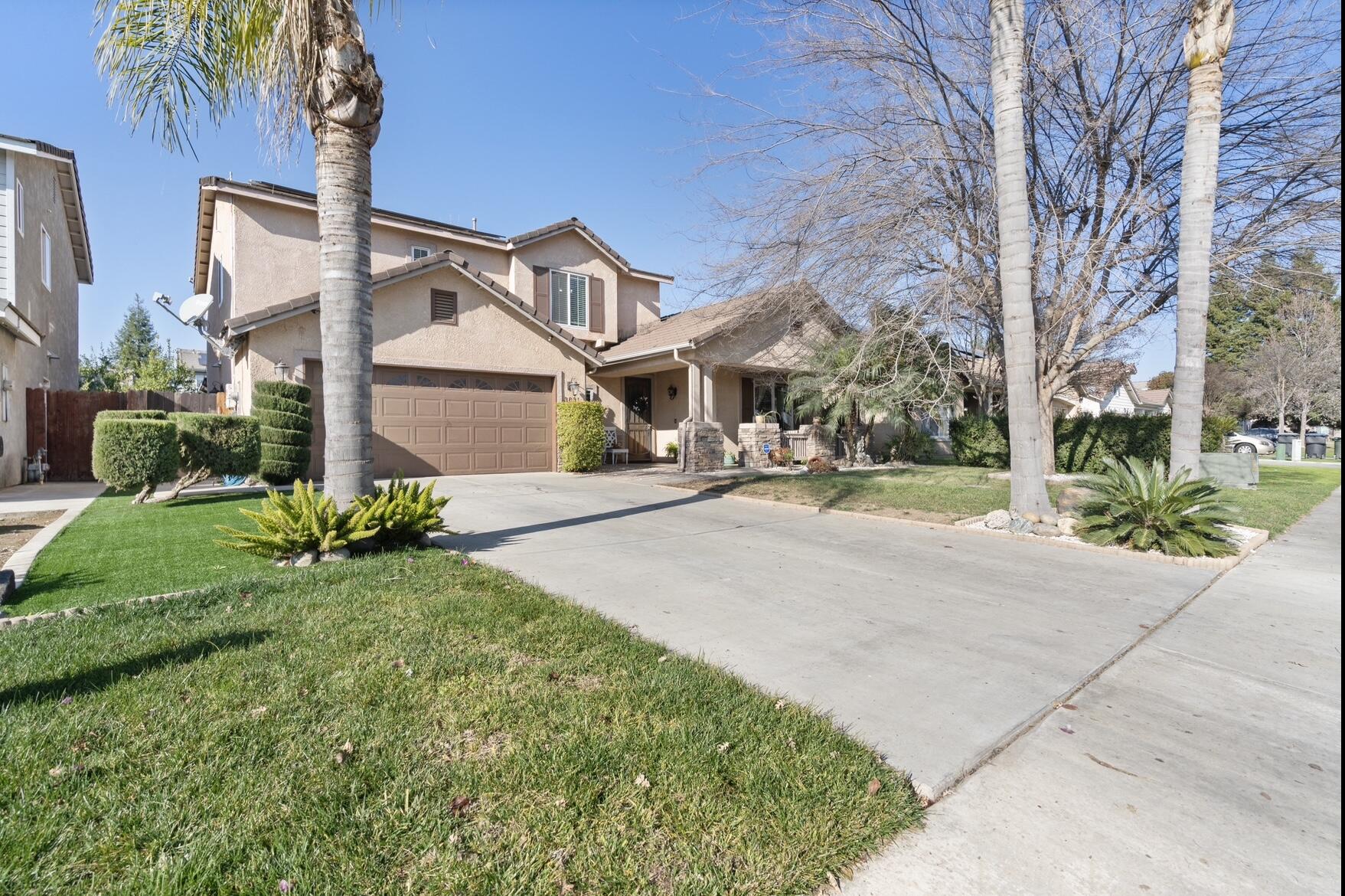 3831 S Watson St, Visalia, CA 93277