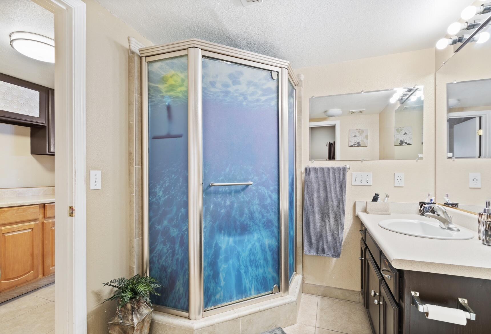 3831 S Watson St, Visalia, CA 93277