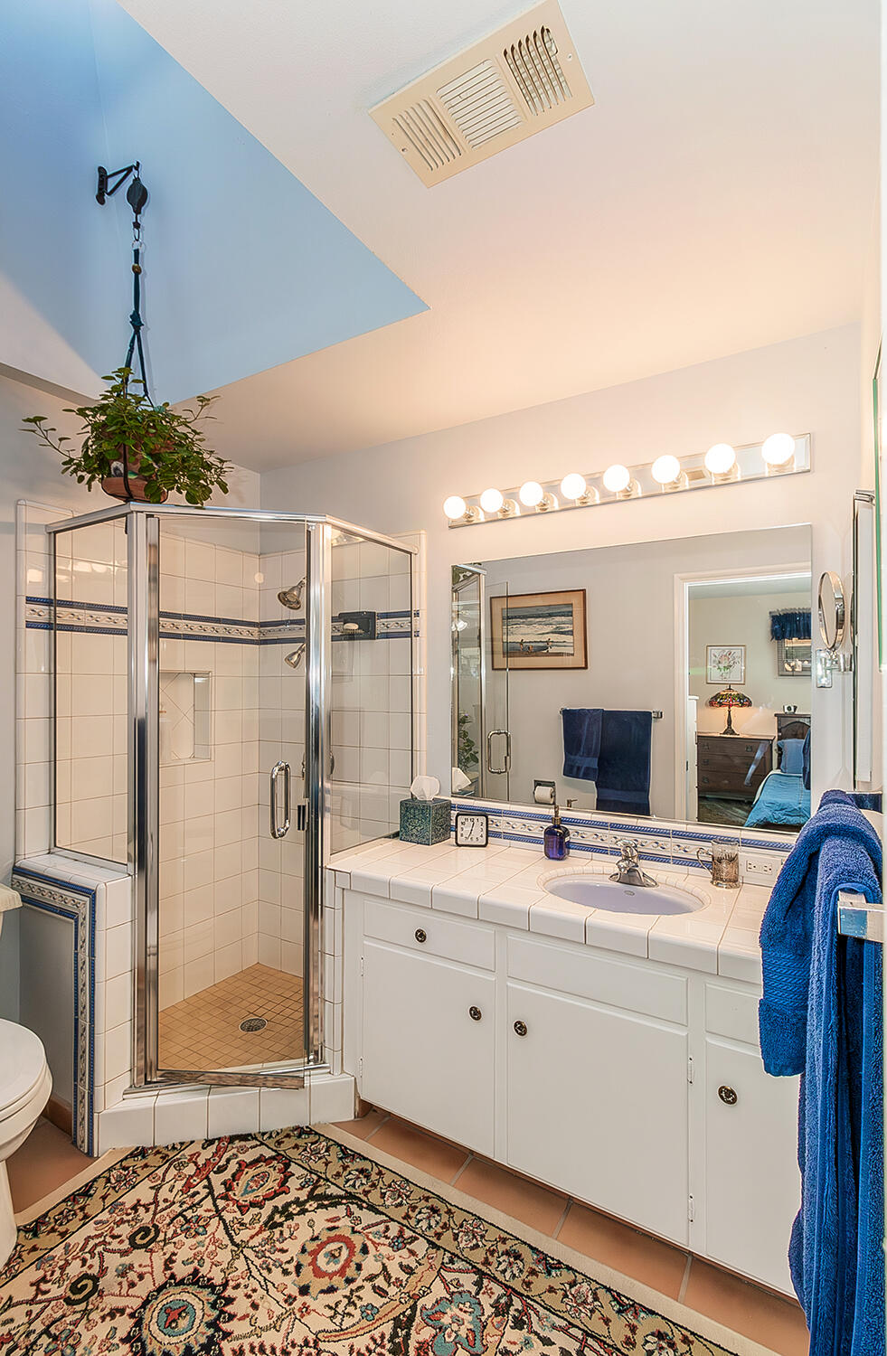 3670 S Newmark Ave, Sanger, CA 93657