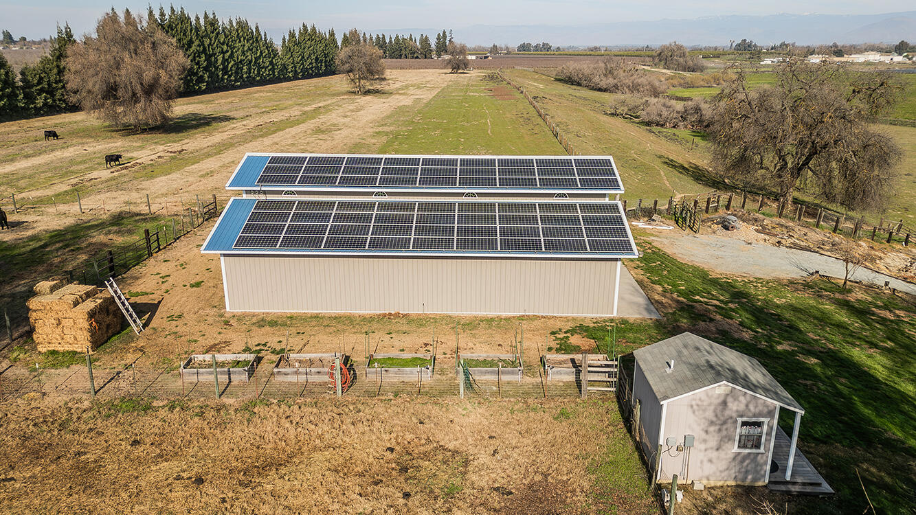 3670 S Newmark Ave, Sanger, CA 93657