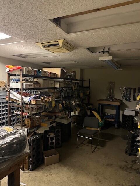 1630 W Tulare Ave, Tulare, CA 93274