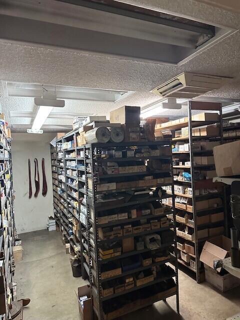 1630 W Tulare Ave, Tulare, CA 93274