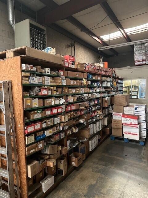 1630 W Tulare Ave, Tulare, CA 93274