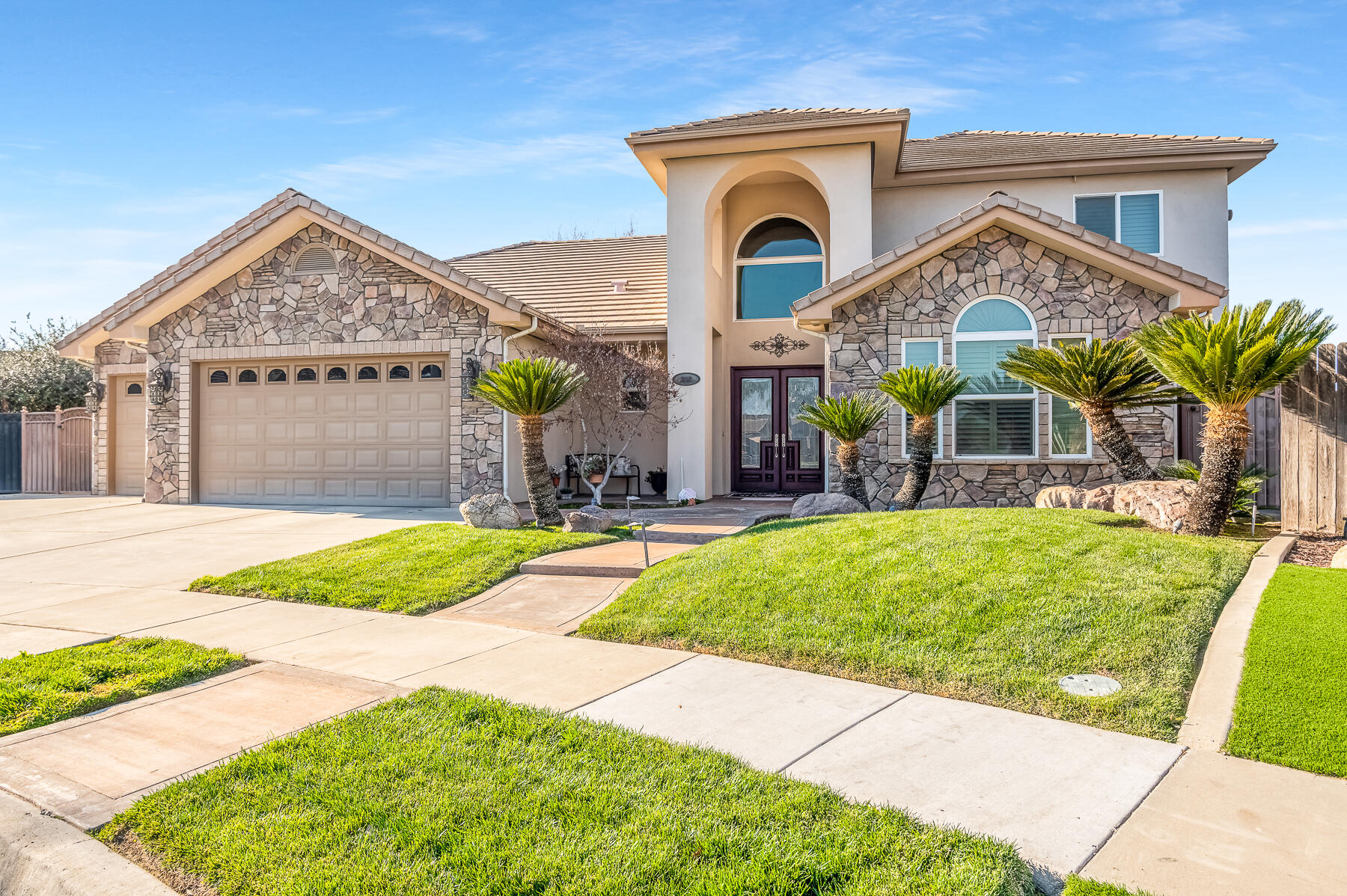 382 Hemmingway Ct, Tulare, CA 93274