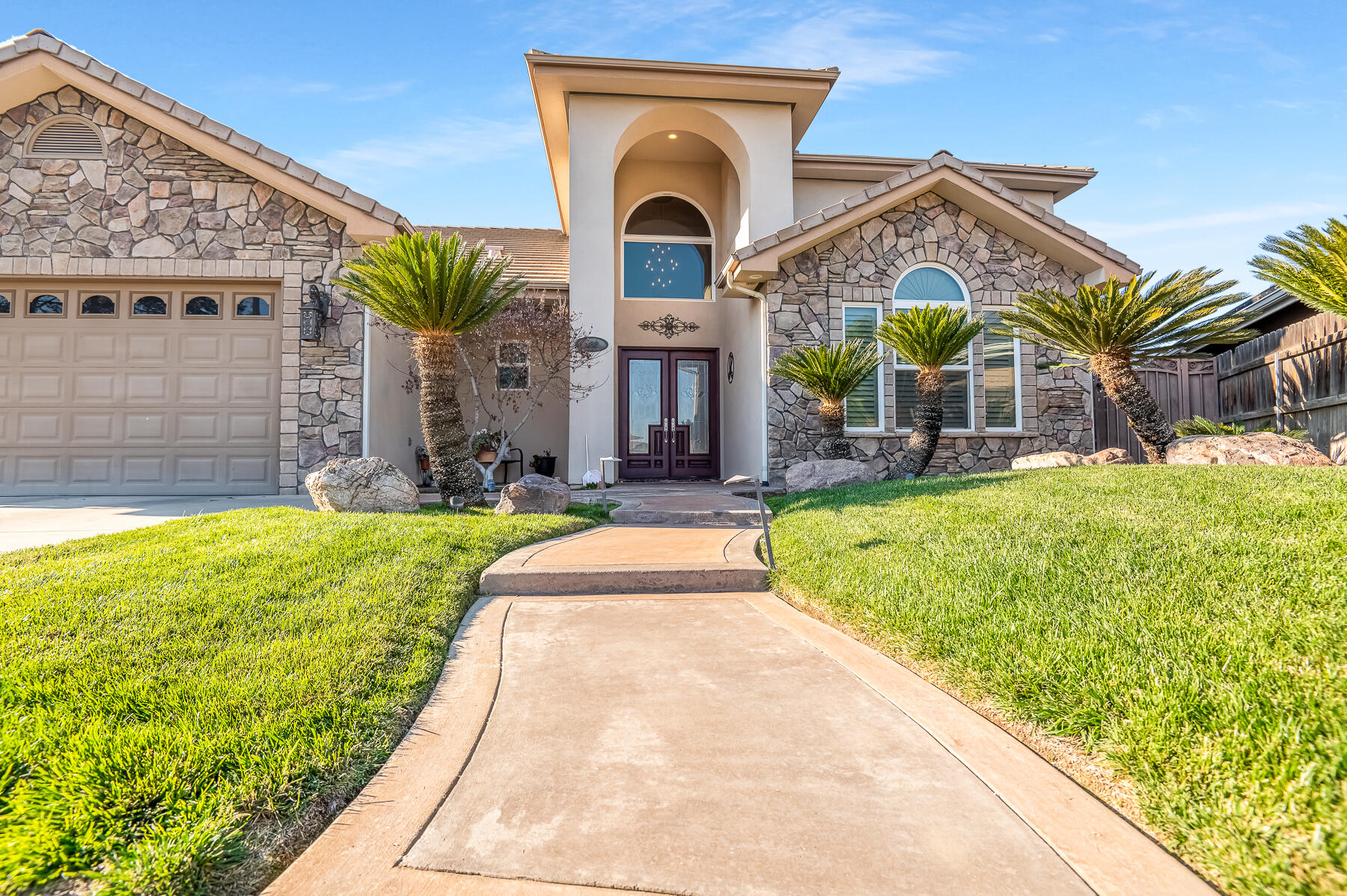 382 Hemmingway Ct, Tulare, CA 93274