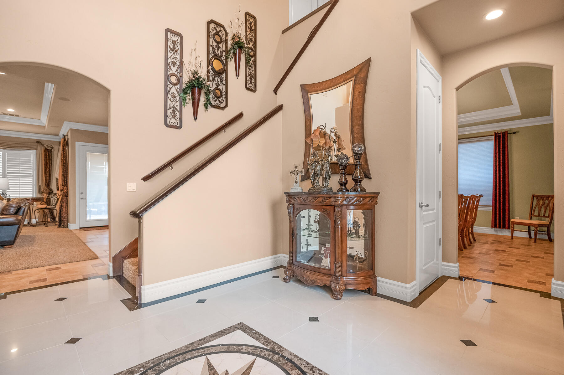 382 Hemmingway Ct, Tulare, CA 93274