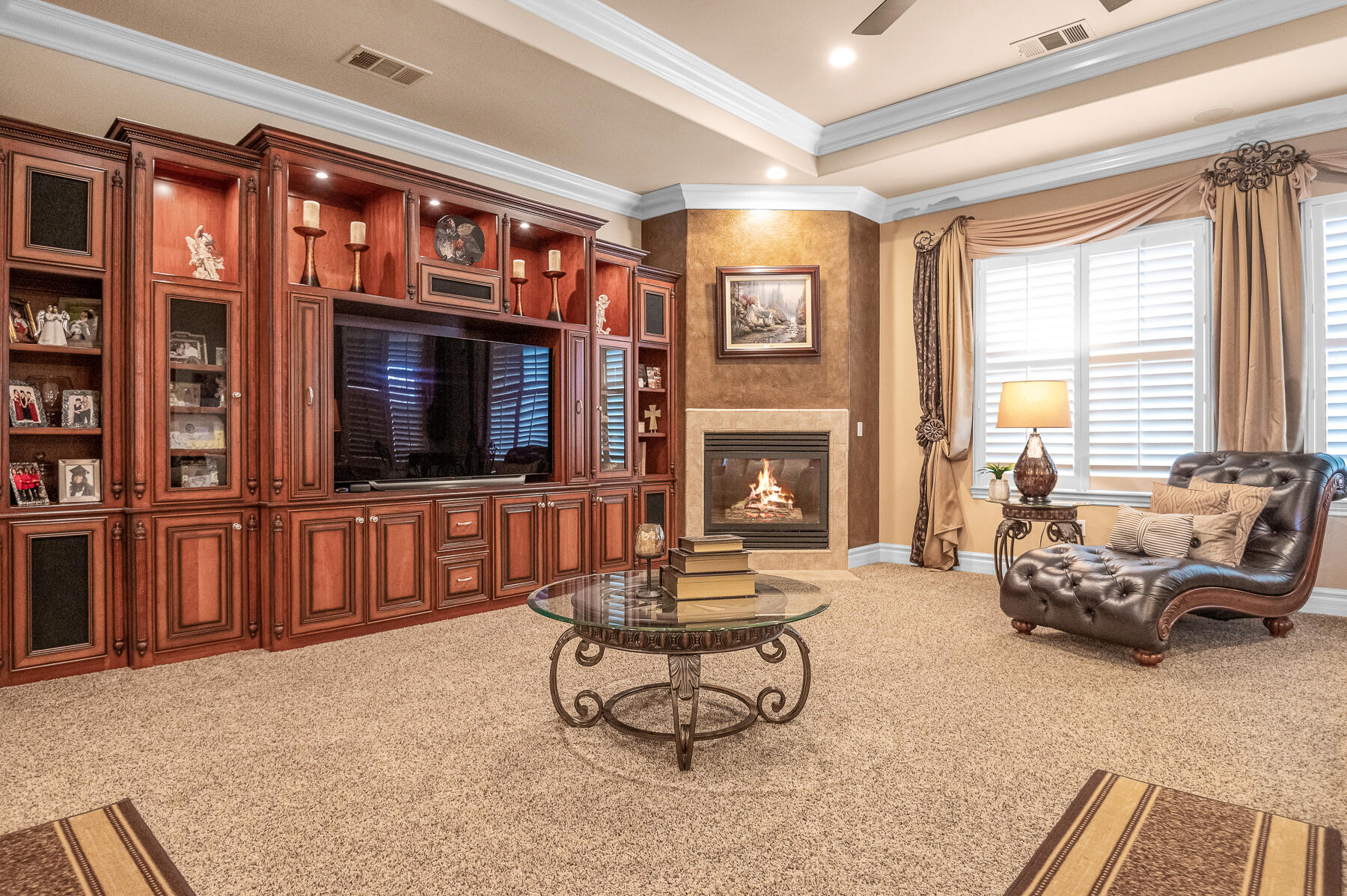 382 Hemmingway Ct, Tulare, CA 93274