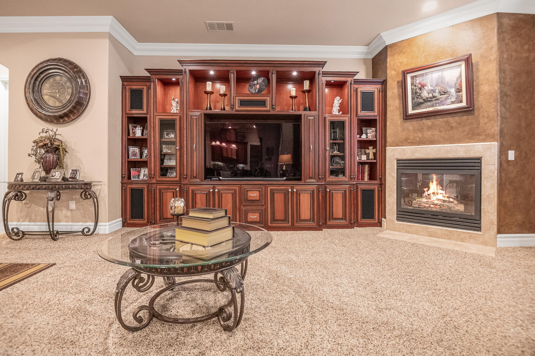 382 Hemmingway Ct, Tulare, CA 93274