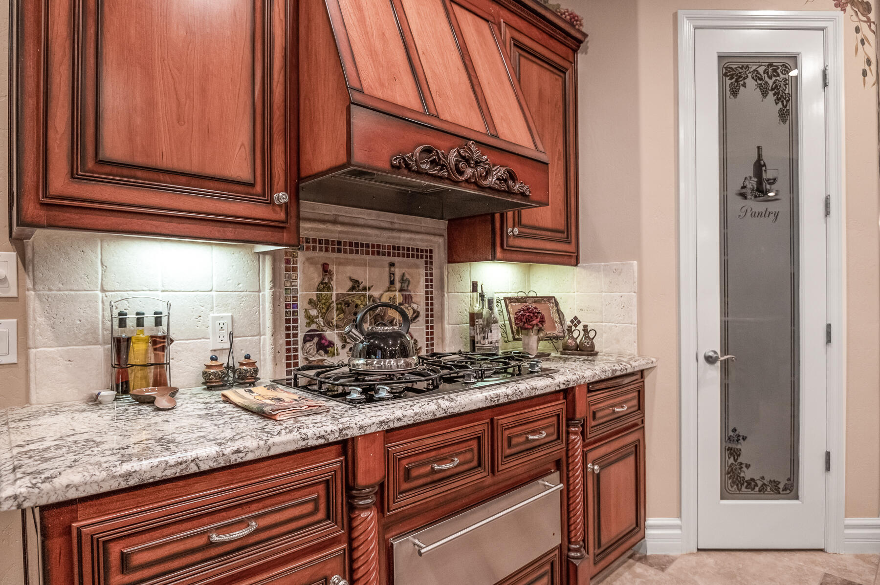 382 Hemmingway Ct, Tulare, CA 93274