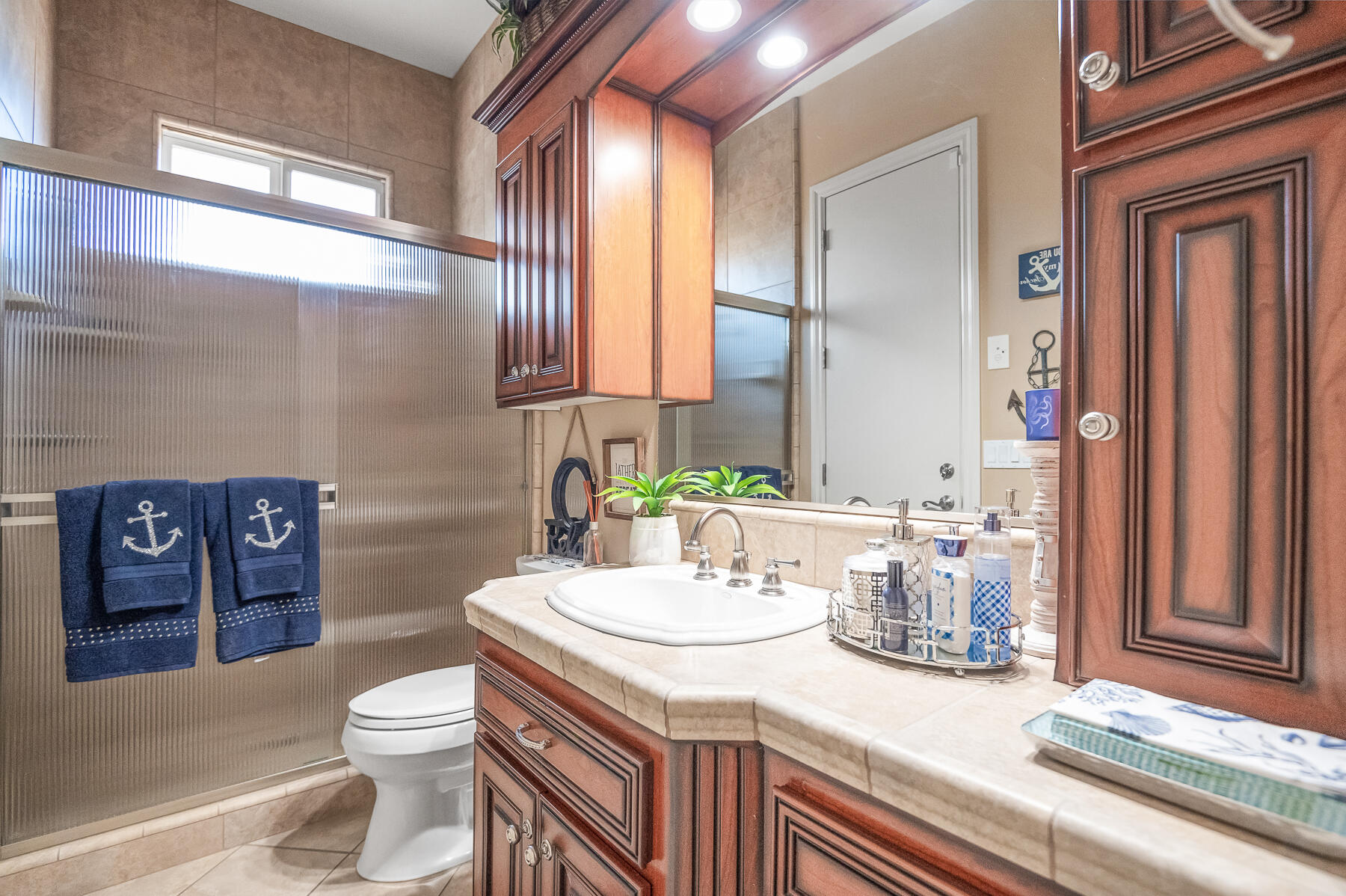 382 Hemmingway Ct, Tulare, CA 93274