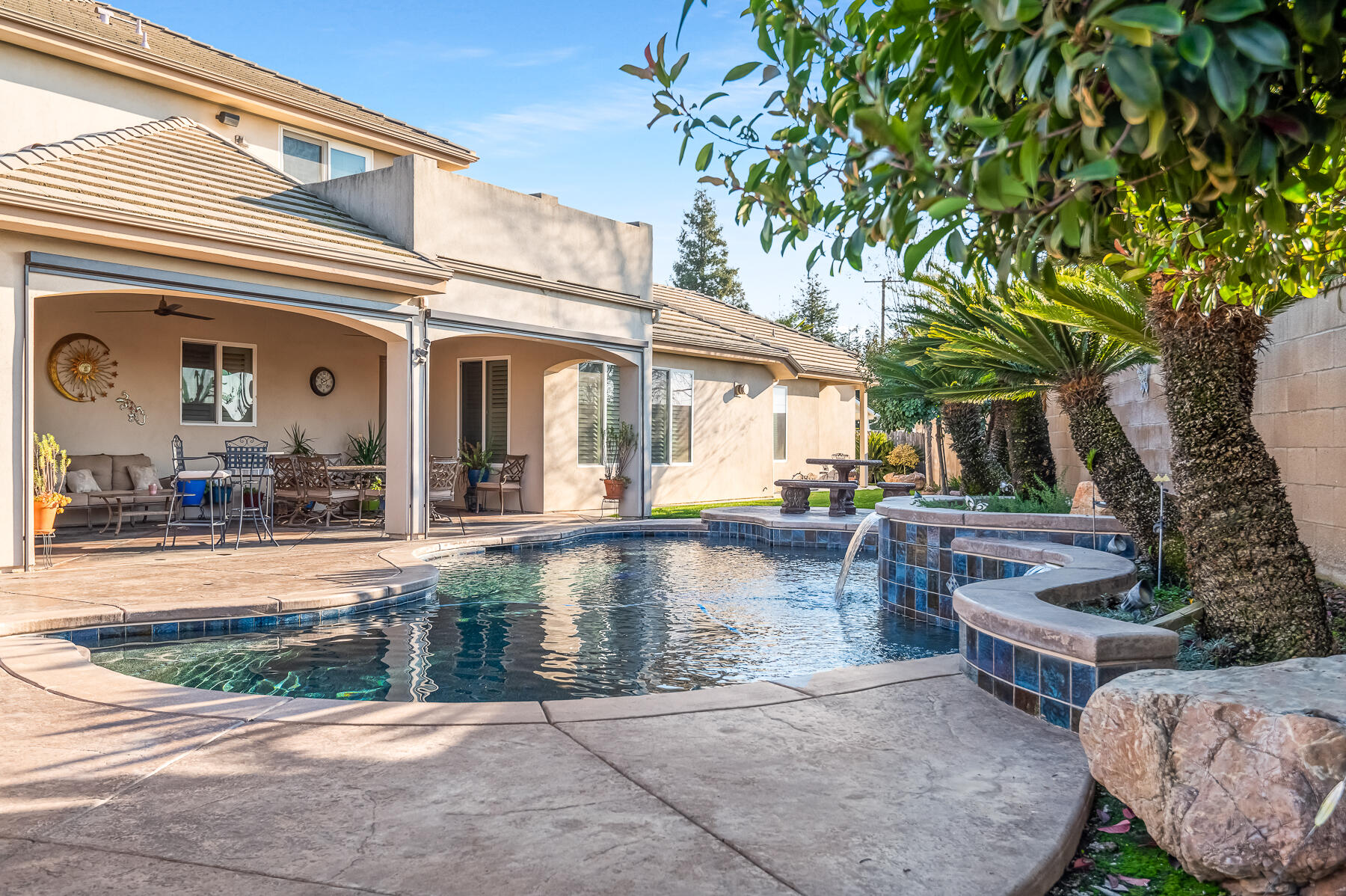 382 Hemmingway Ct, Tulare, CA 93274