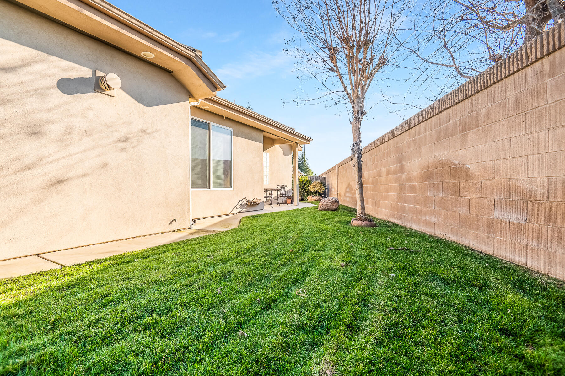 382 Hemmingway Ct, Tulare, CA 93274