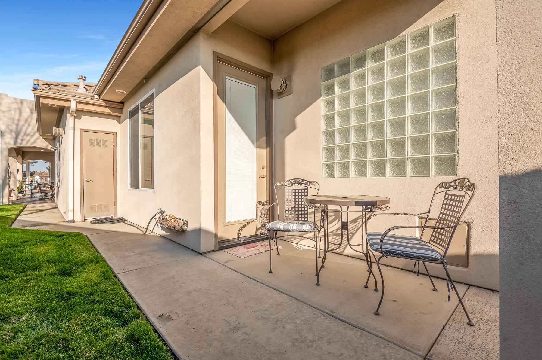 382 Hemmingway Ct, Tulare, CA 93274