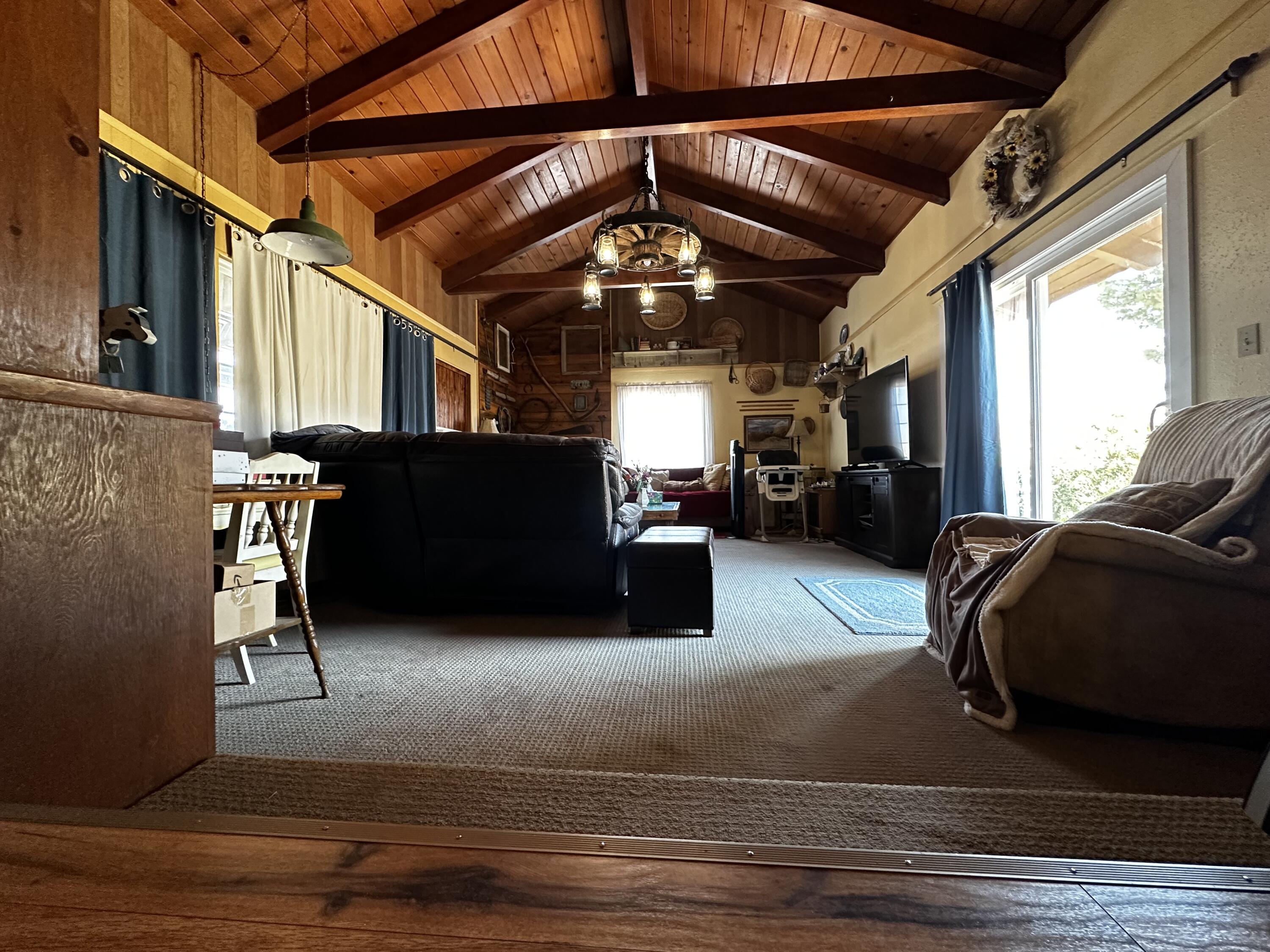 27598 196 Ave, Porterville, CA 93257