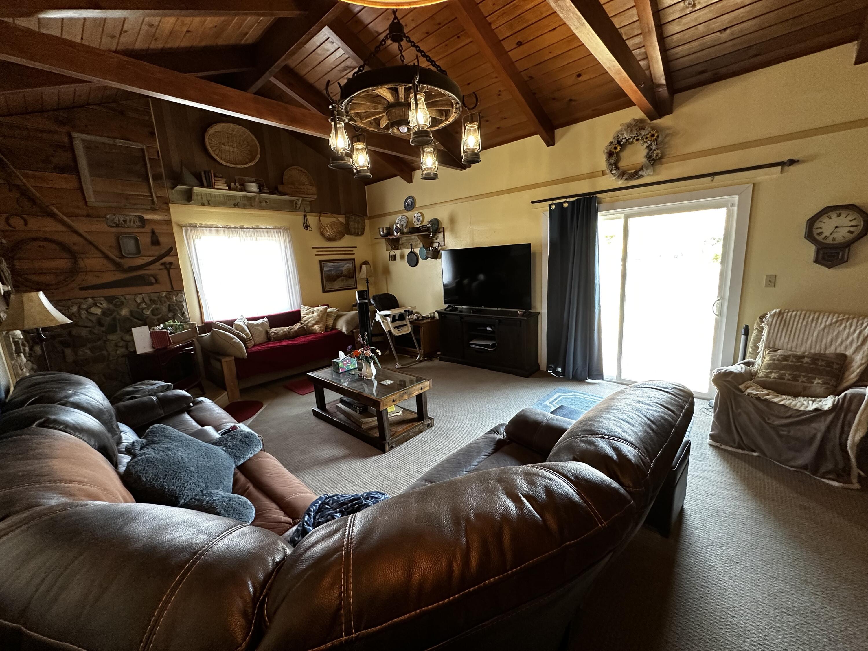 27598 196 Ave, Porterville, CA 93257