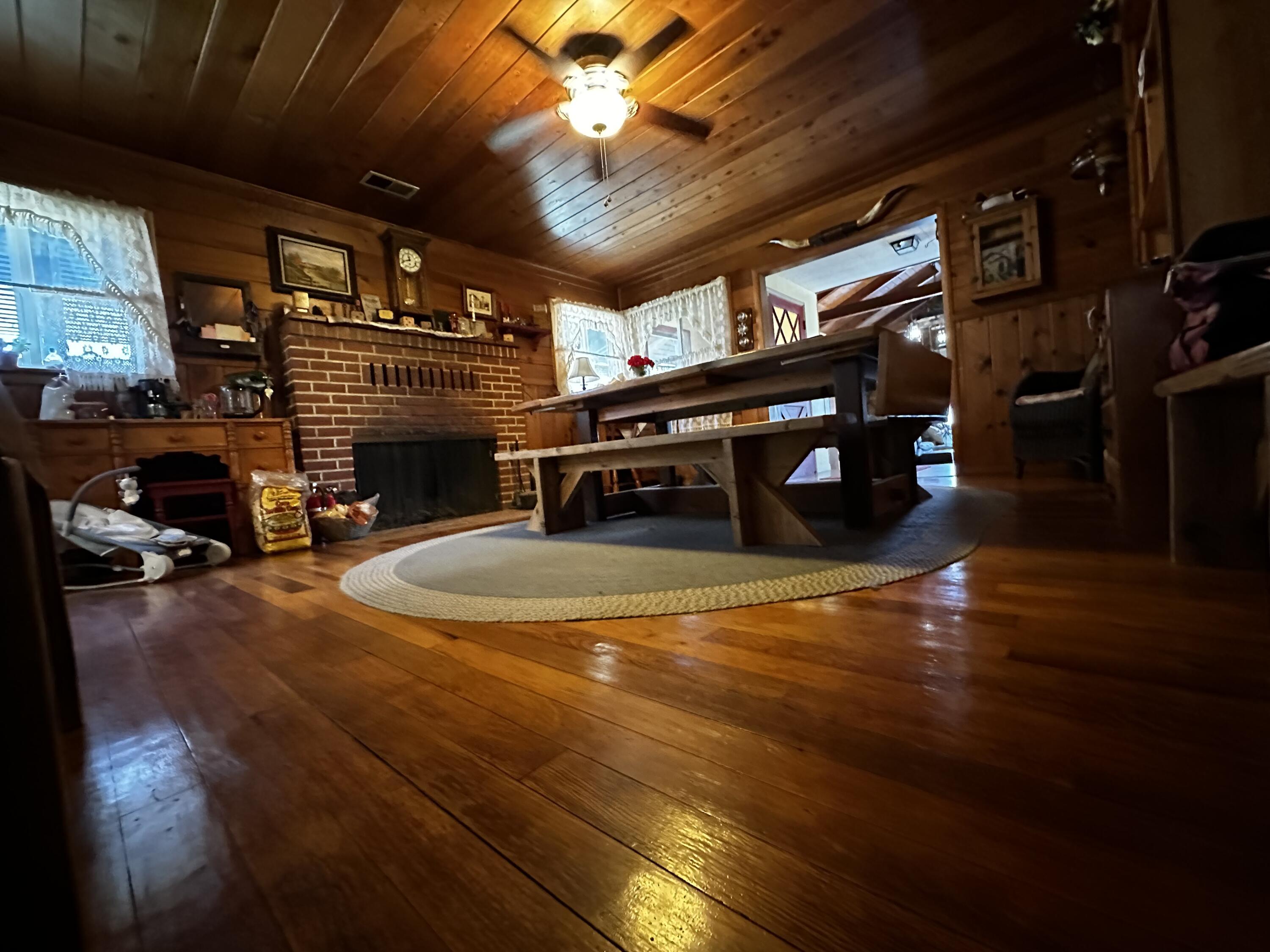 27598 196 Ave, Porterville, CA 93257