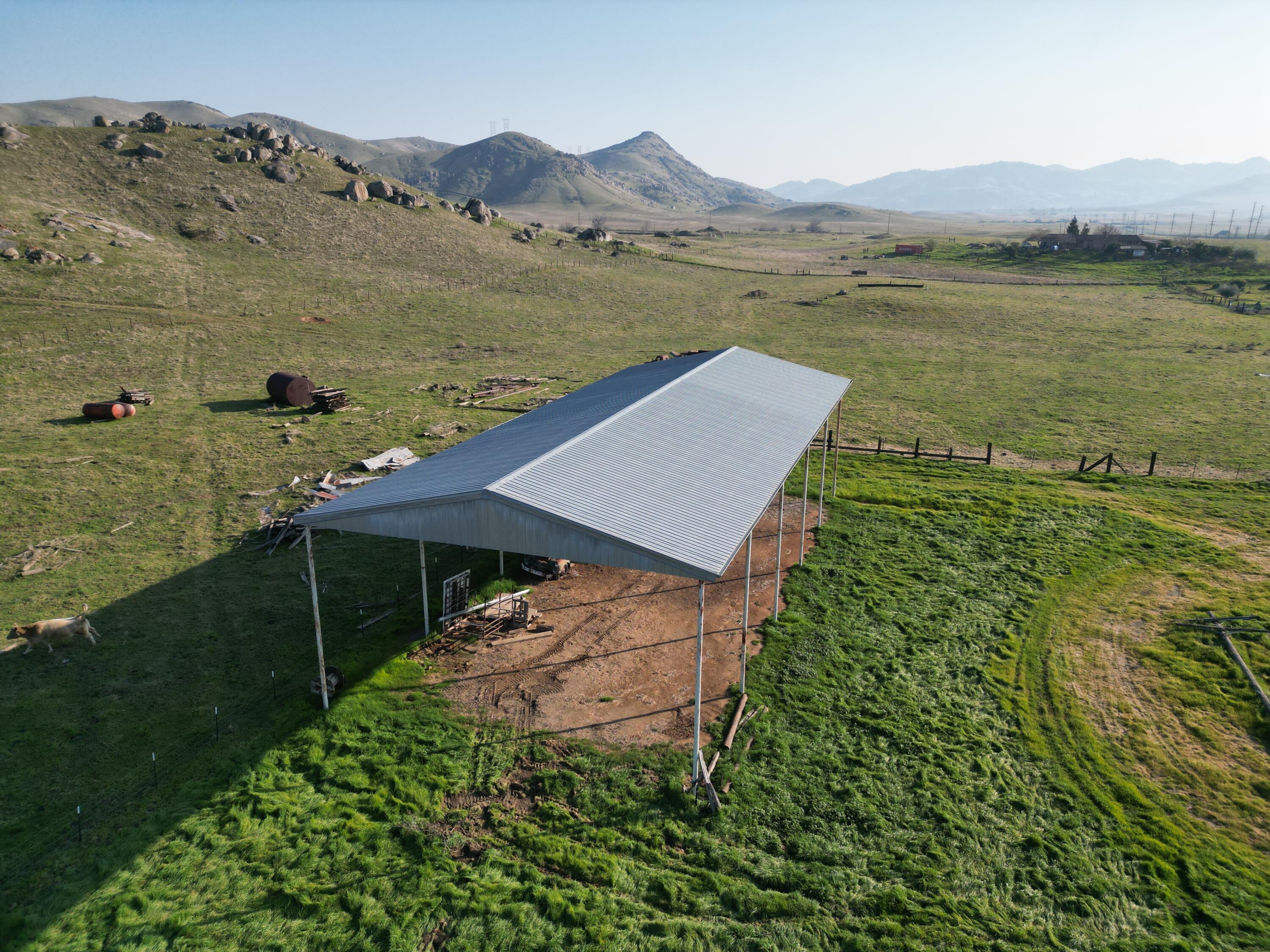 27598 196 Ave, Porterville, CA 93257