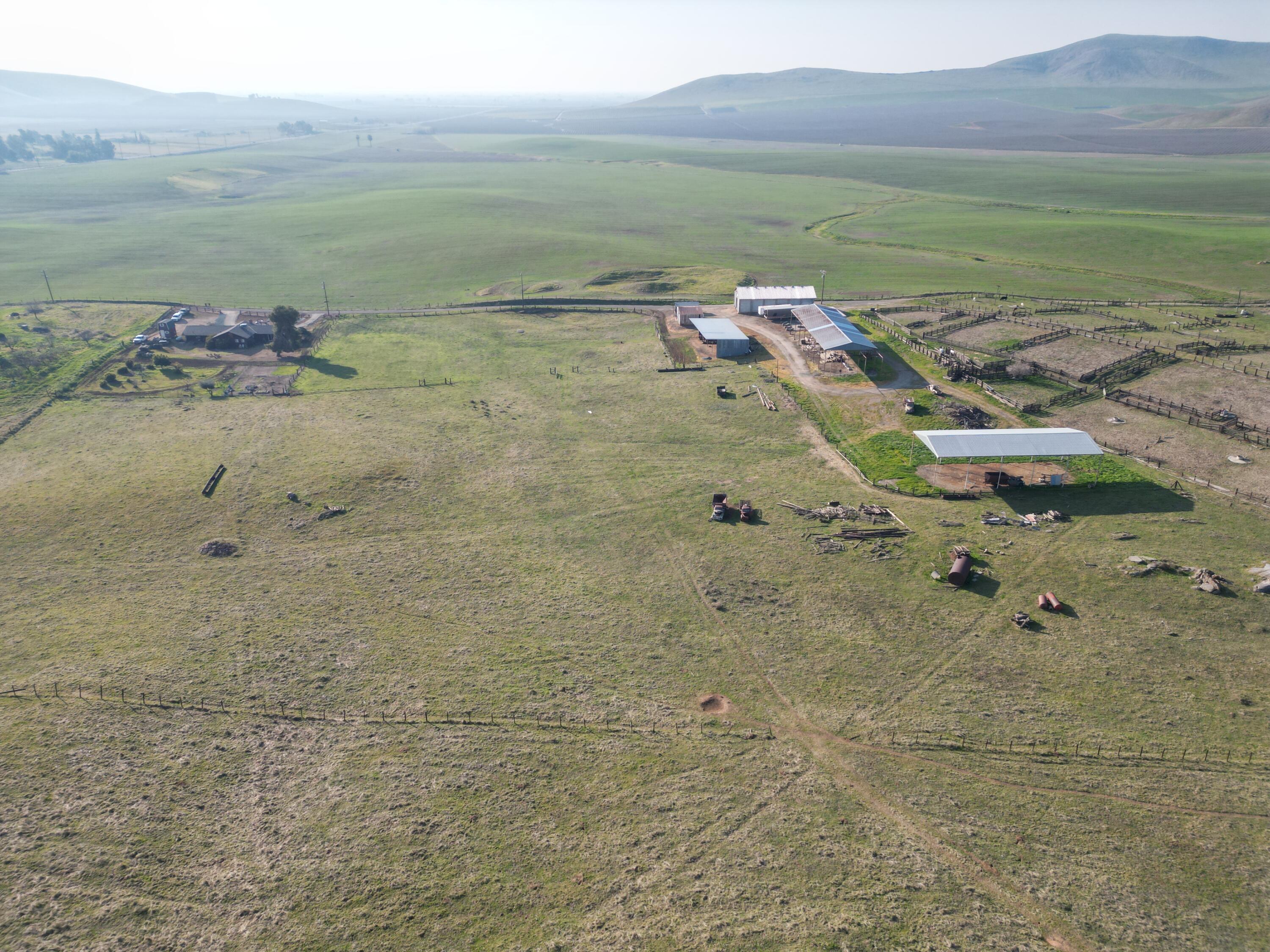 27598 196 Ave, Porterville, CA 93257