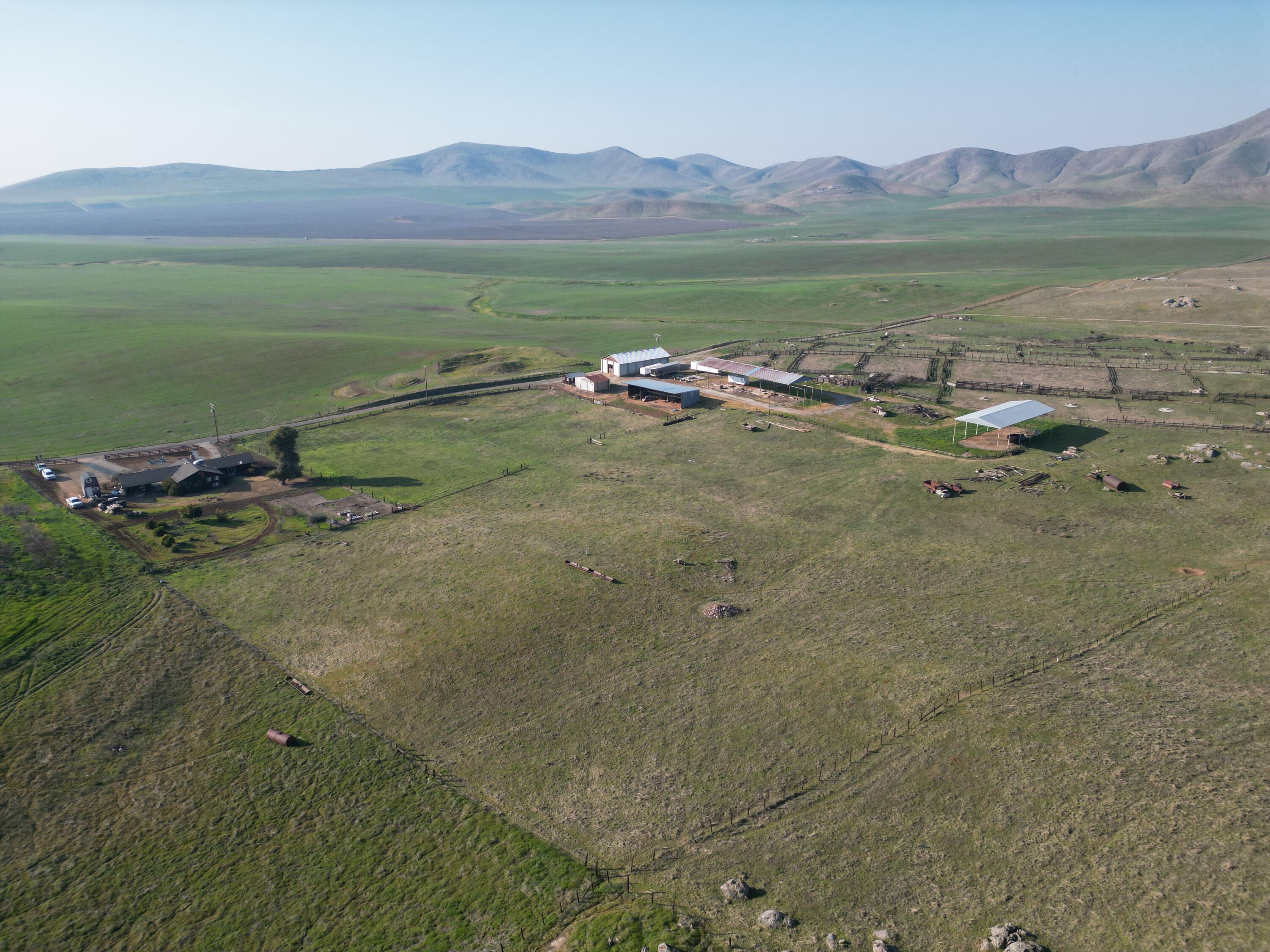 27598 196 Ave, Porterville, CA 93257