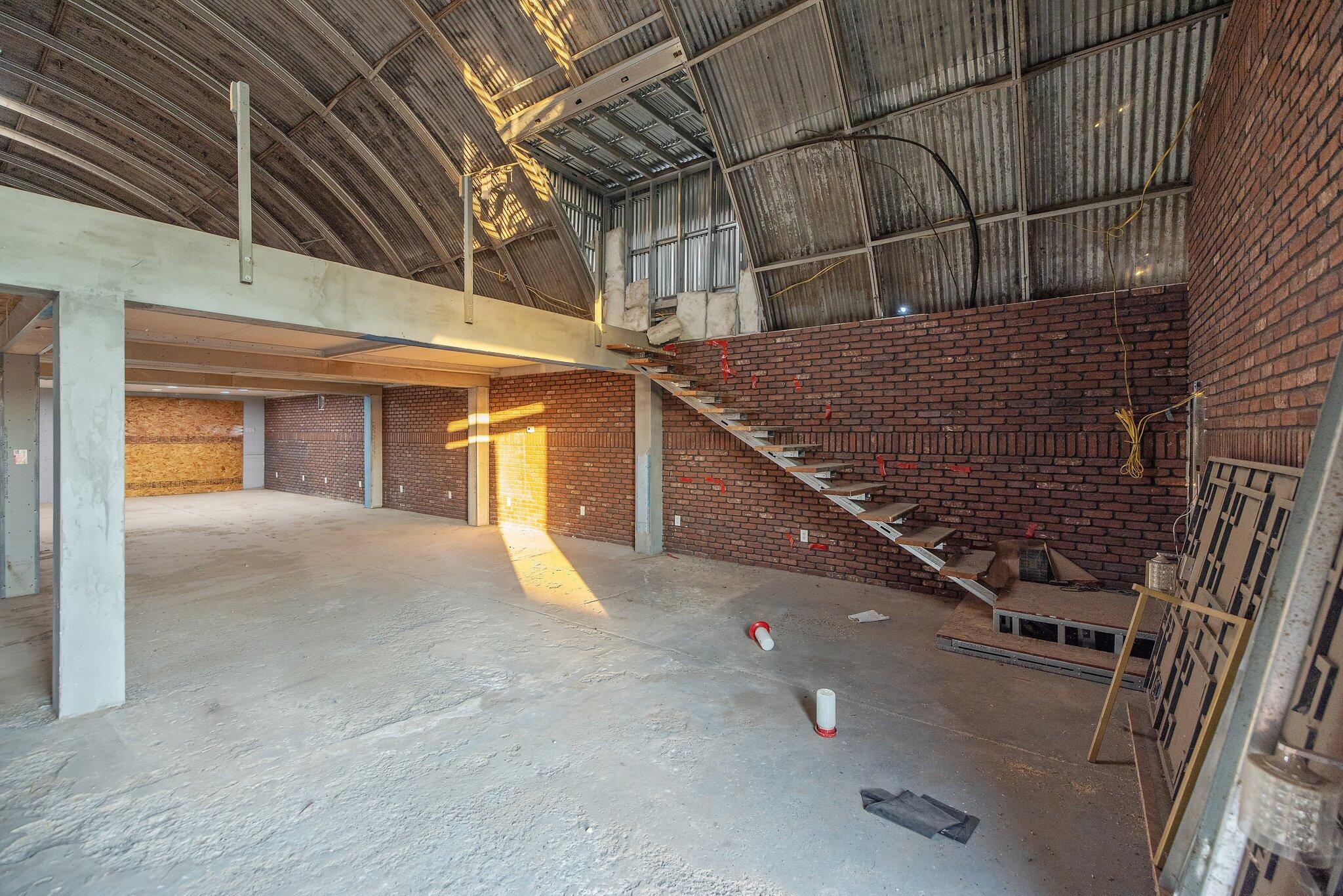 1549 S K St, Tulare, CA 93274