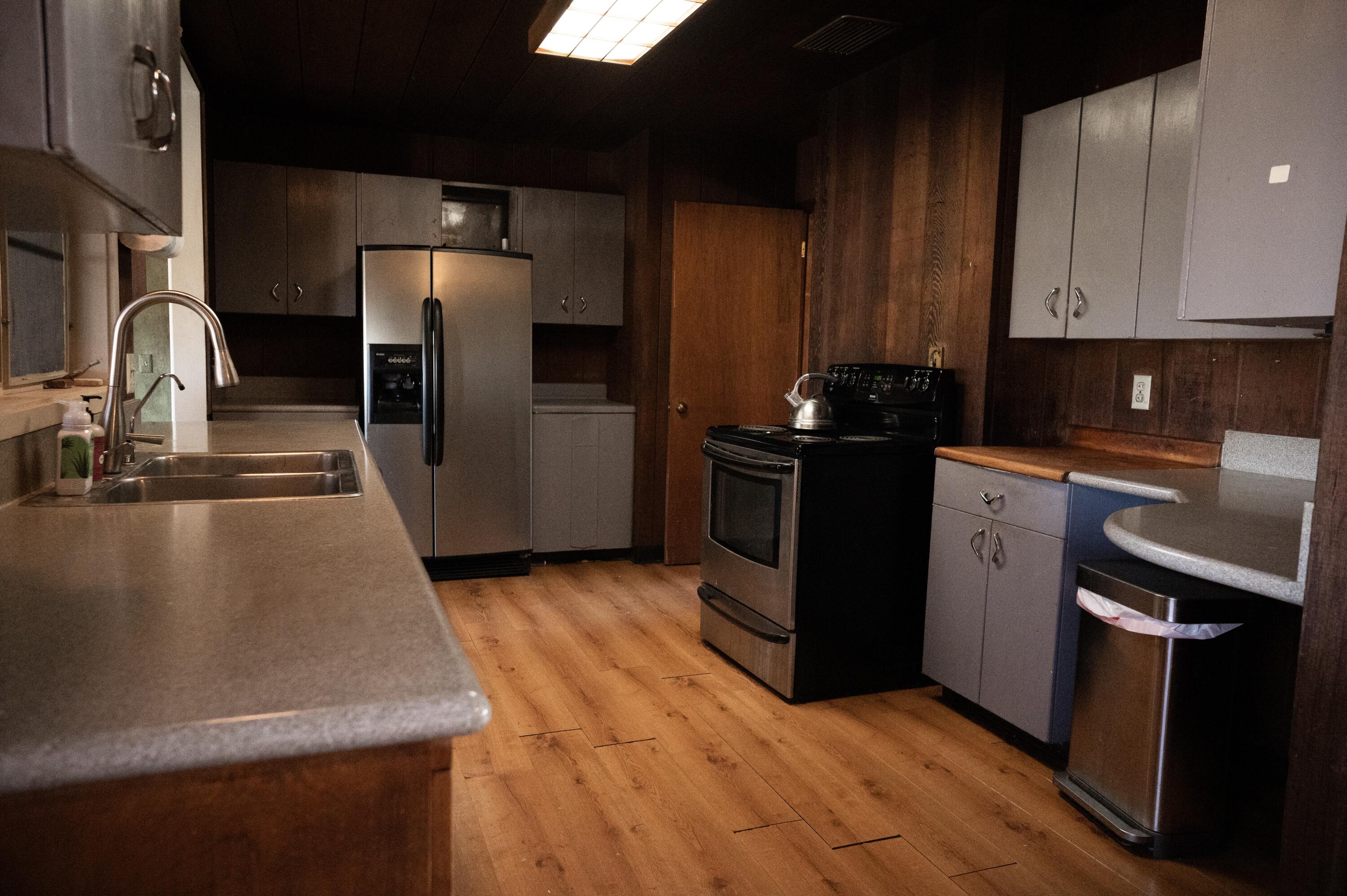 534 E Morton Ave, Porterville, CA 93257