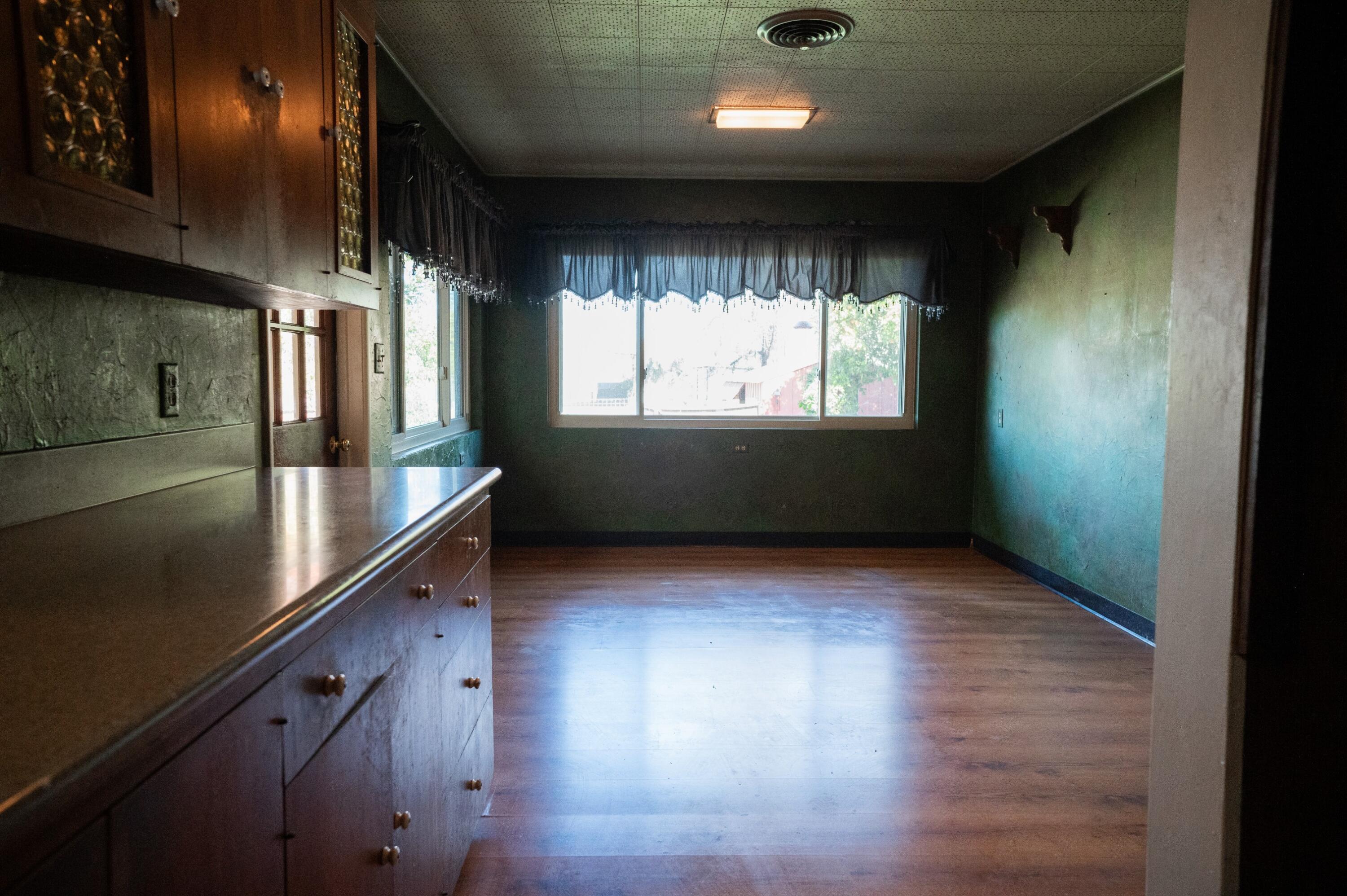 534 E Morton Ave, Porterville, CA 93257