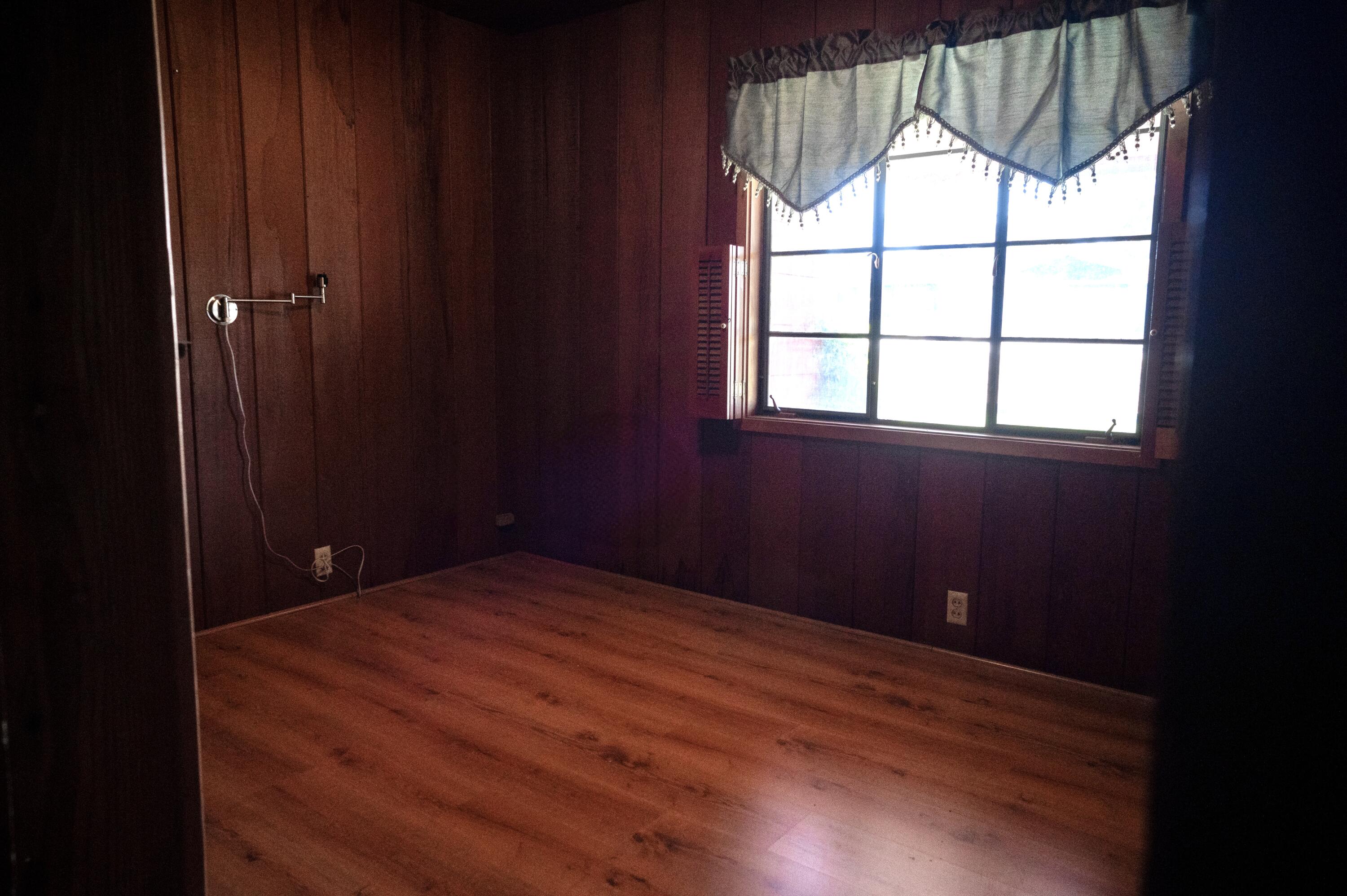 534 E Morton Ave, Porterville, CA 93257