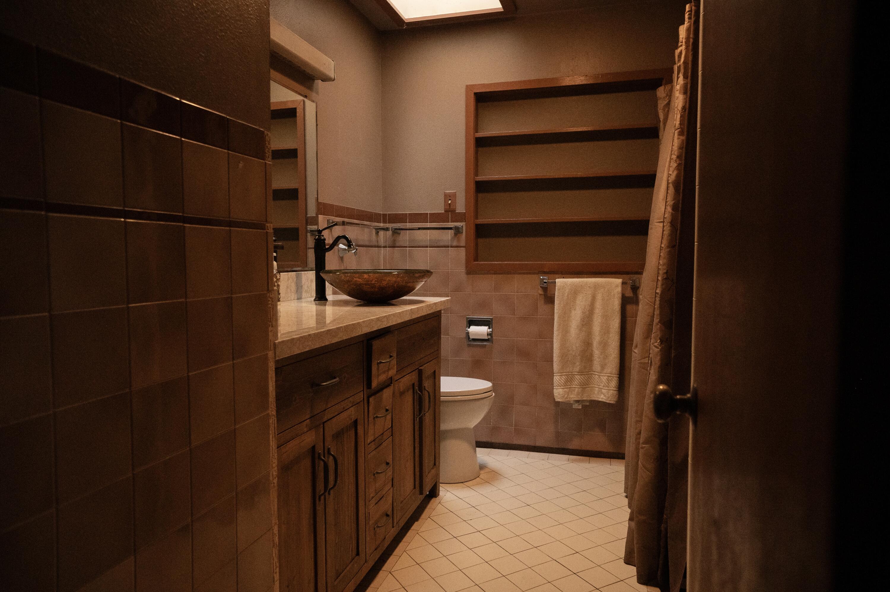 534 E Morton Ave, Porterville, CA 93257