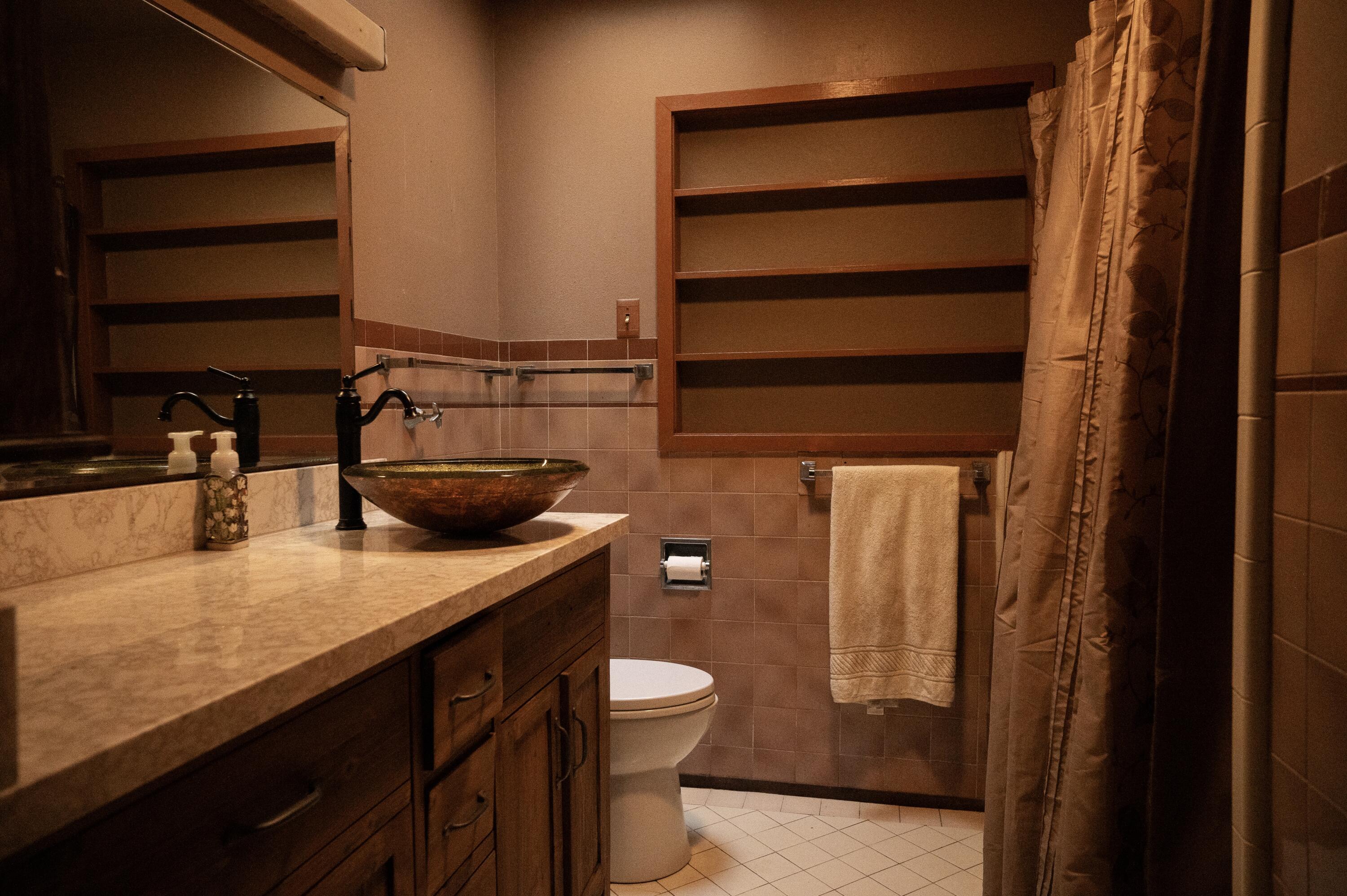 534 E Morton Ave, Porterville, CA 93257