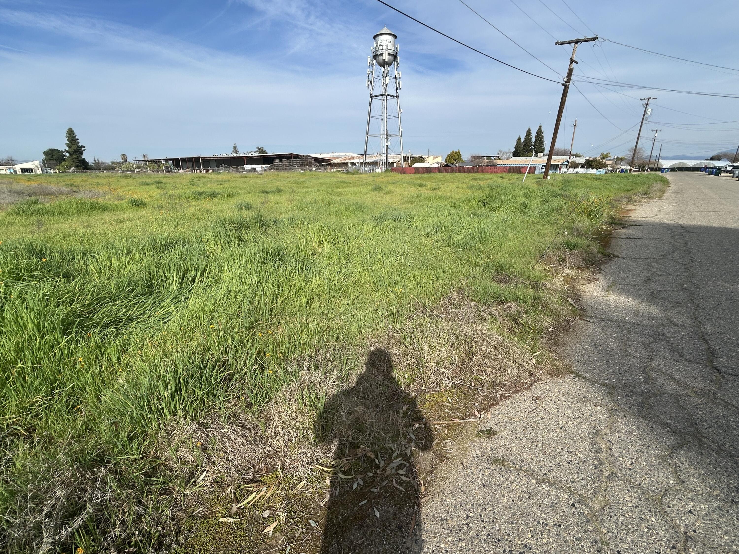 0 5th Ave, Orange Cove, CA 93646