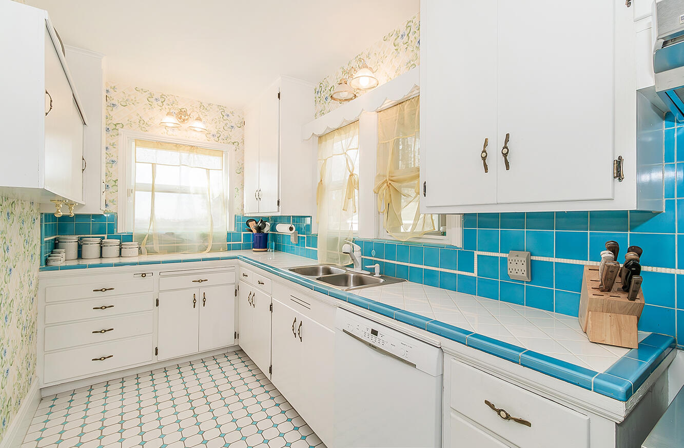 3680 S Newmark Ave, Sanger, CA 93657