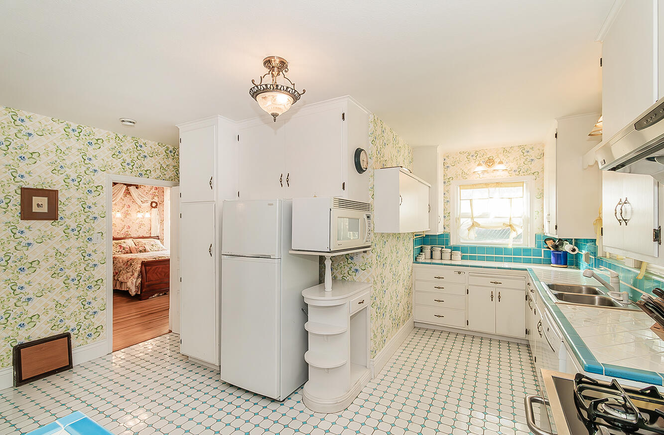 3680 S Newmark Ave, Sanger, CA 93657