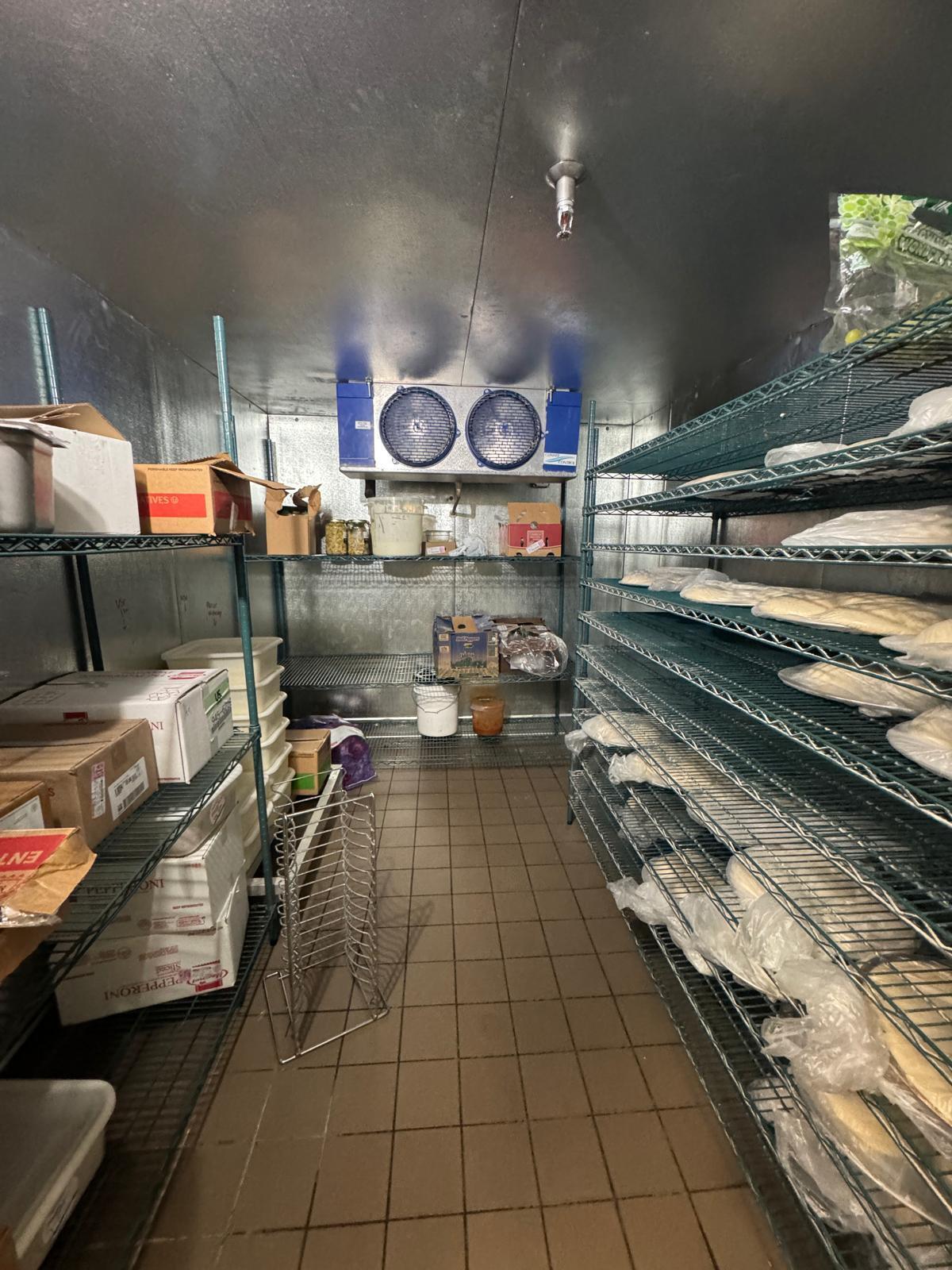 3918 S Mooney Blvd, Visalia, CA 93277